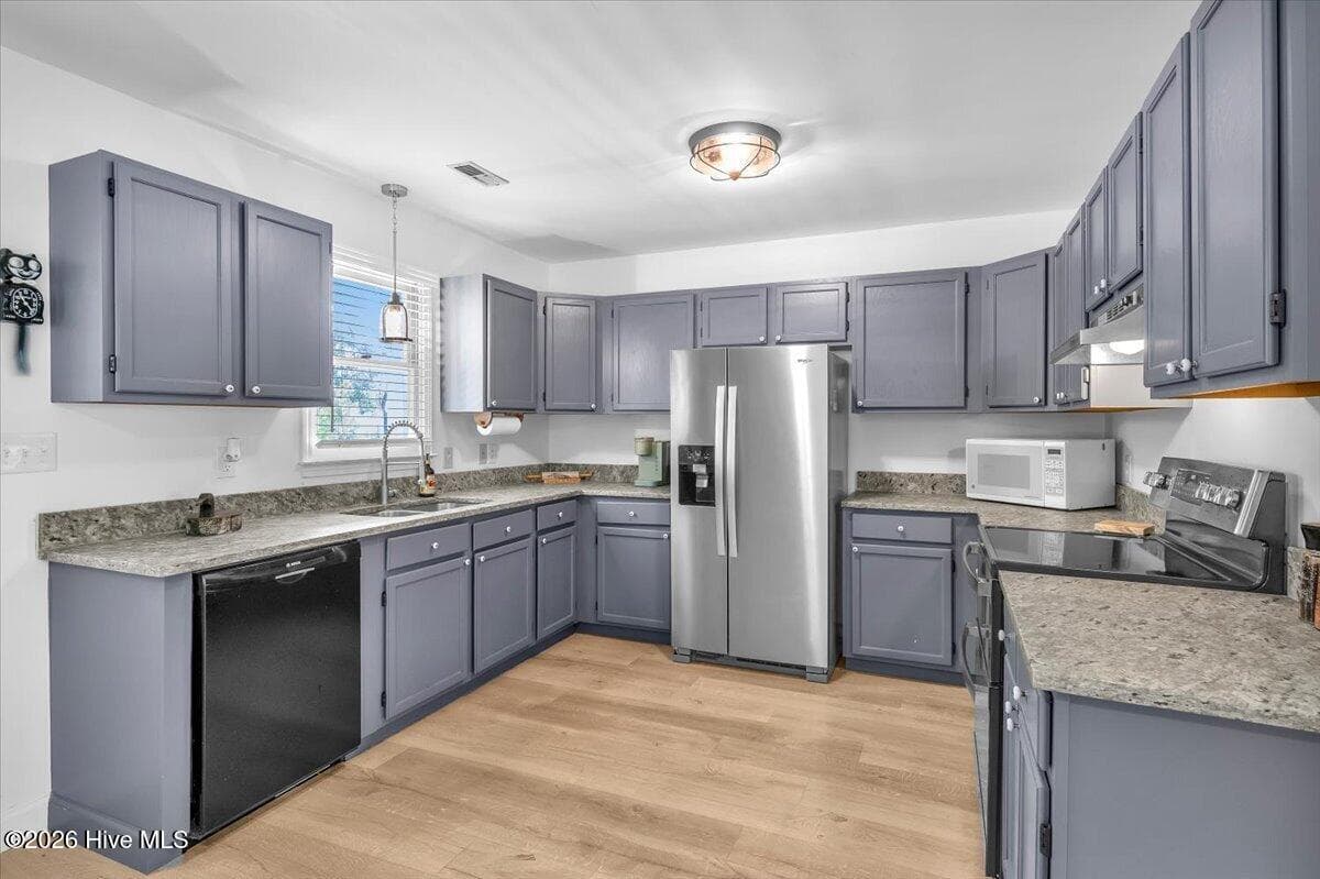 Kitchen - 2507 E Oak Island Drive, Oak Island, NC 28465, Oak Island