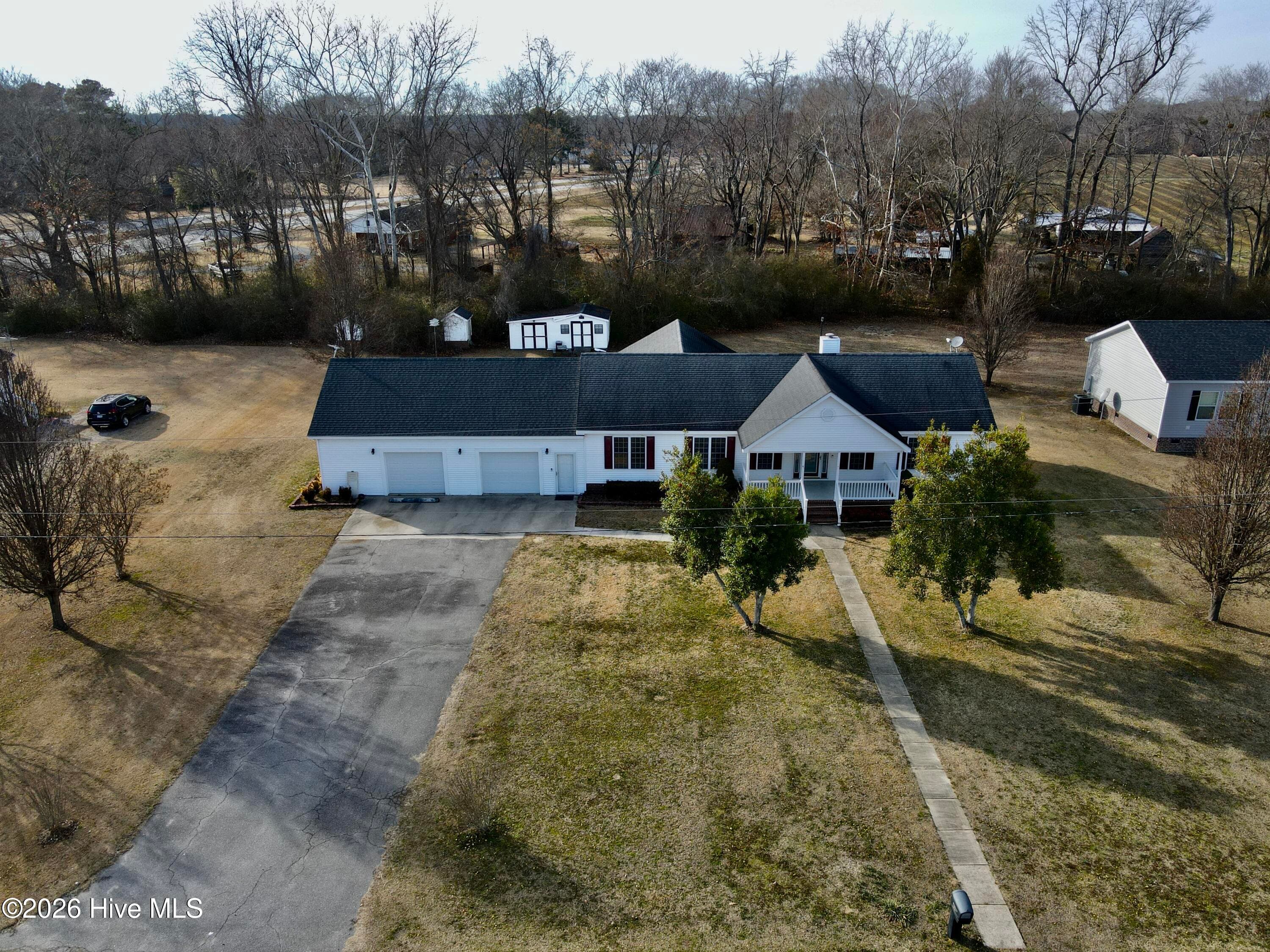 Manufactured Home at 1045 Mascot Lane, Williamston, NC 27892, Williamston, photo 15 of 64