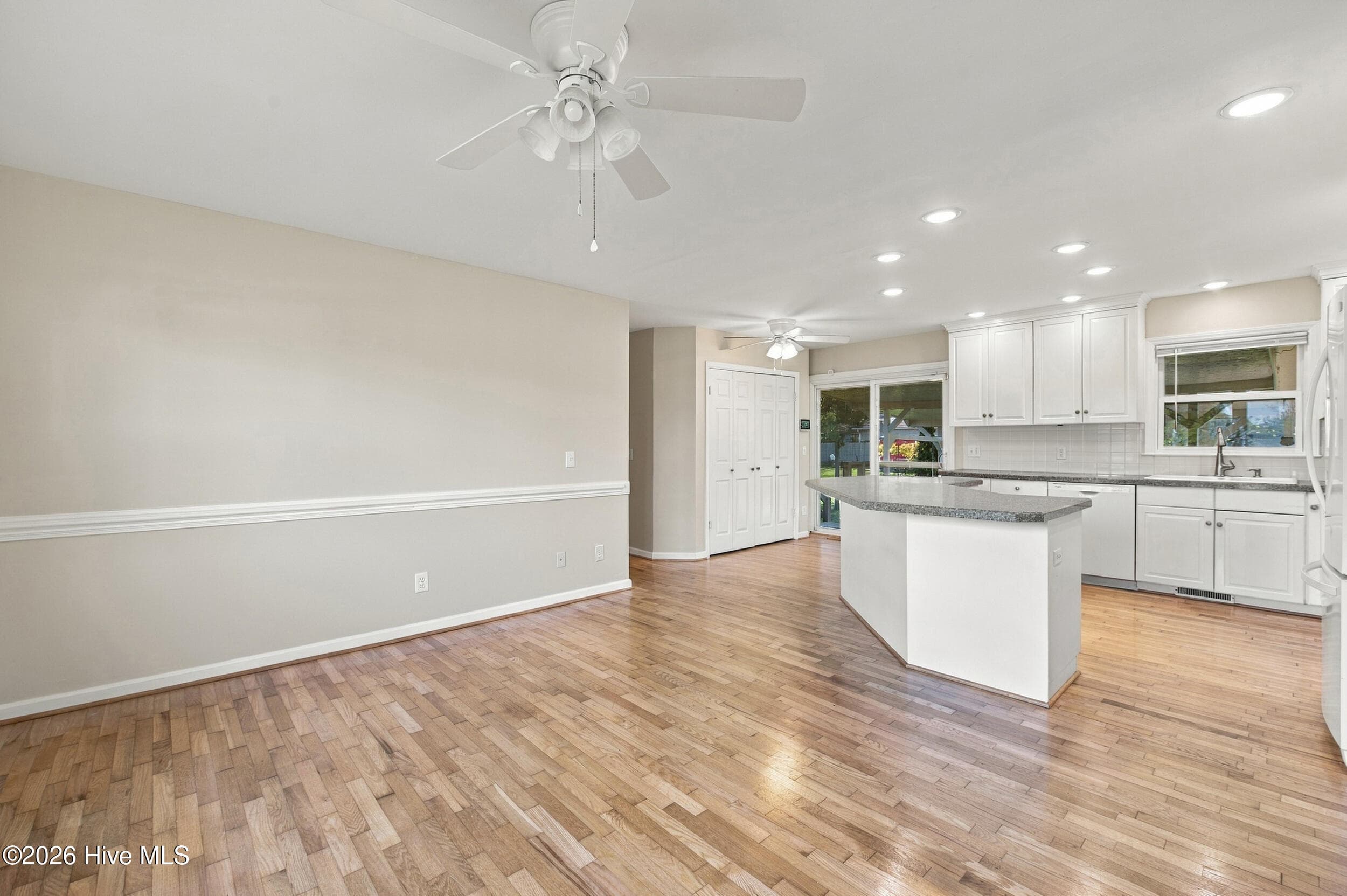 Single Family Residence at 1650 N Kerr Avenue, Wilmington, NC 28405, Wilmington, photo 16 of 38