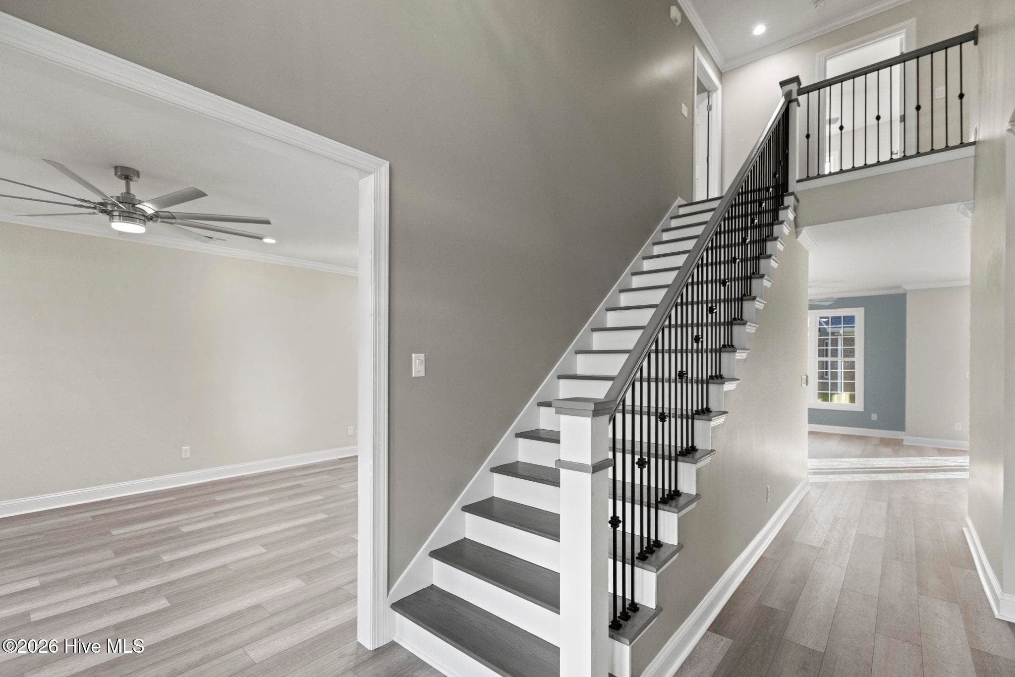 Single Family Residence at 401 King Richard Court, Jacksonville, NC 28546, photo 2 of 46