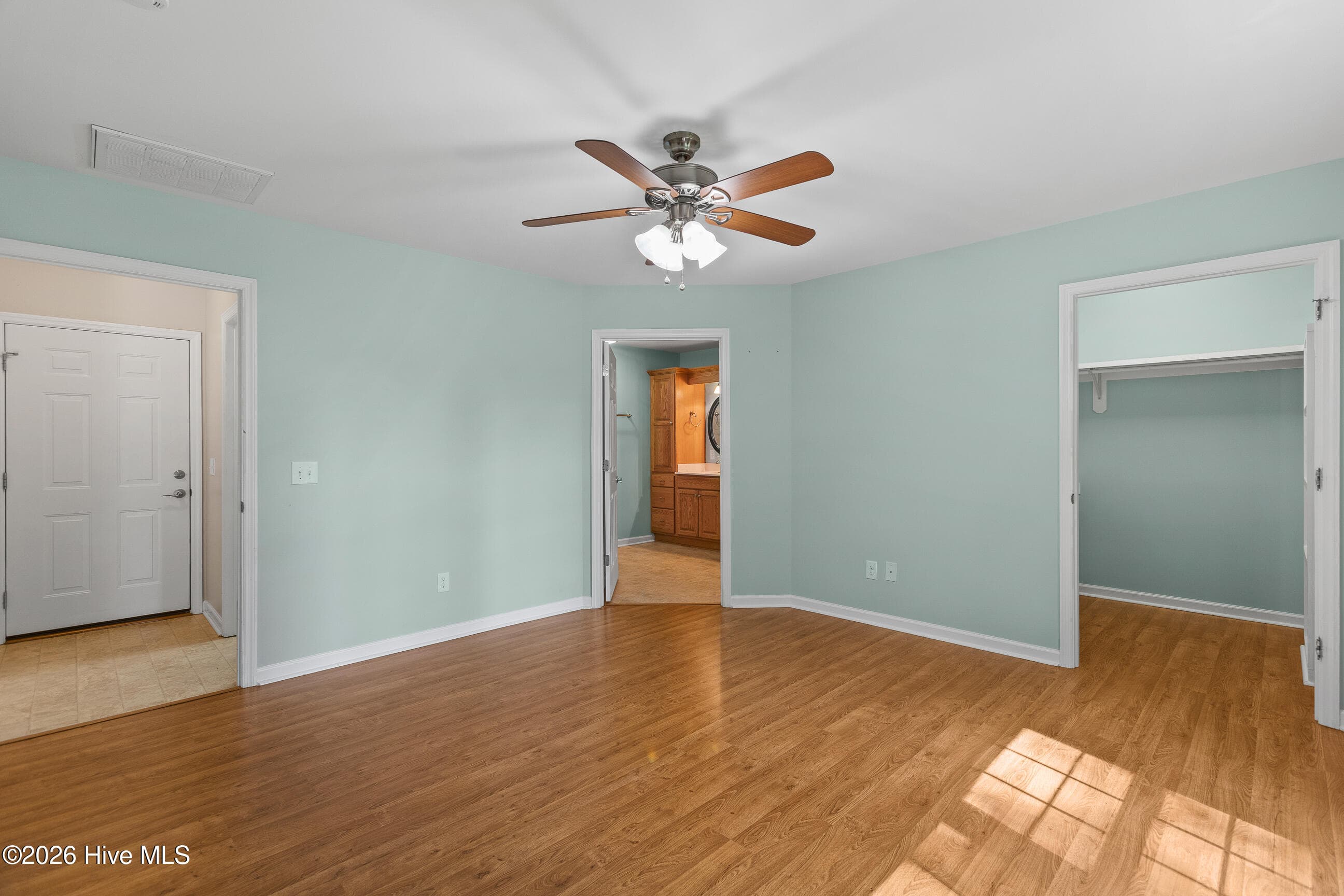 Single Family Residence at 137 Mccoy Lane, Jacksonville, NC 28546, photo 14 of 22