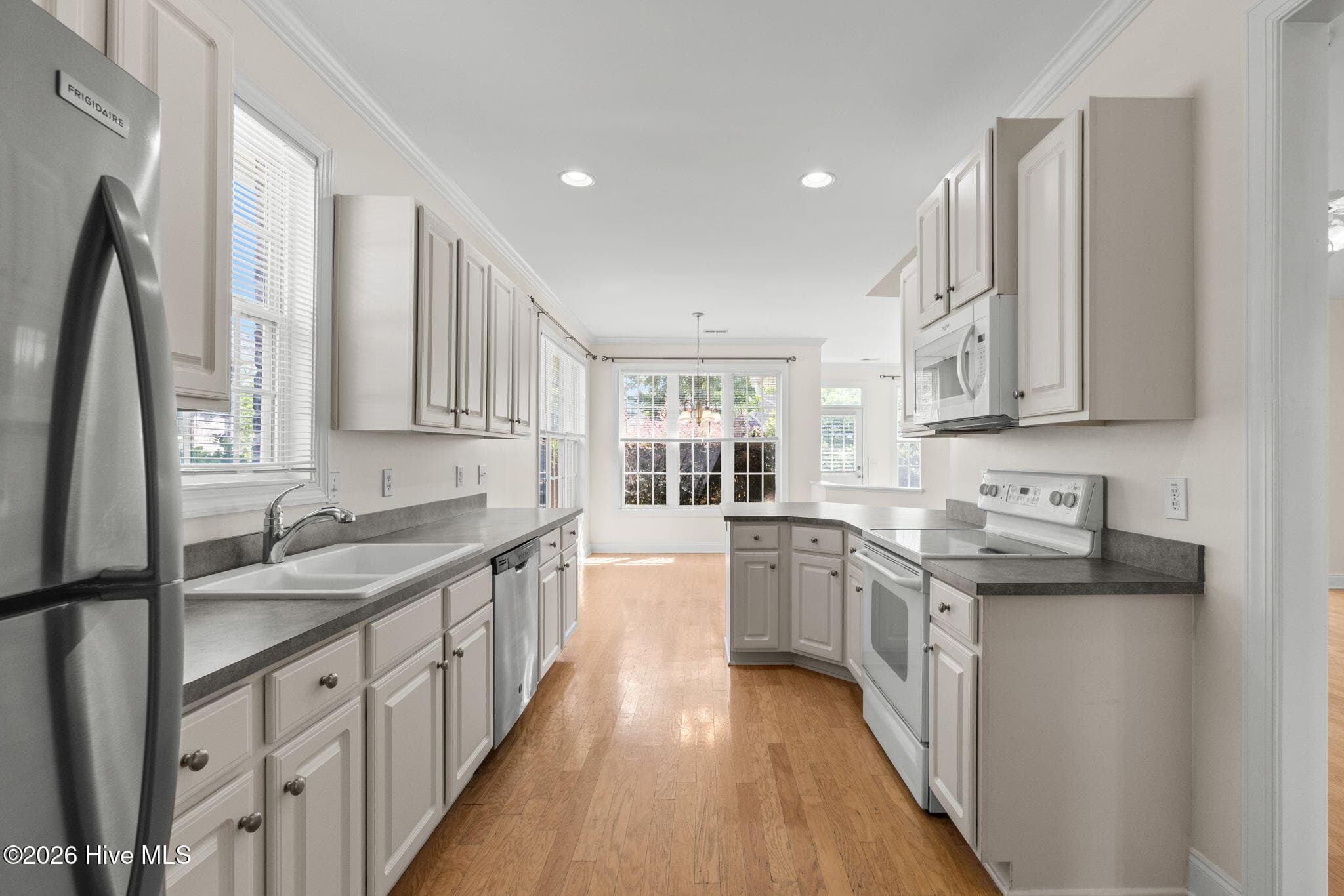 Kitchen - 1052 Stonebridge Lane, Leland, NC 28451