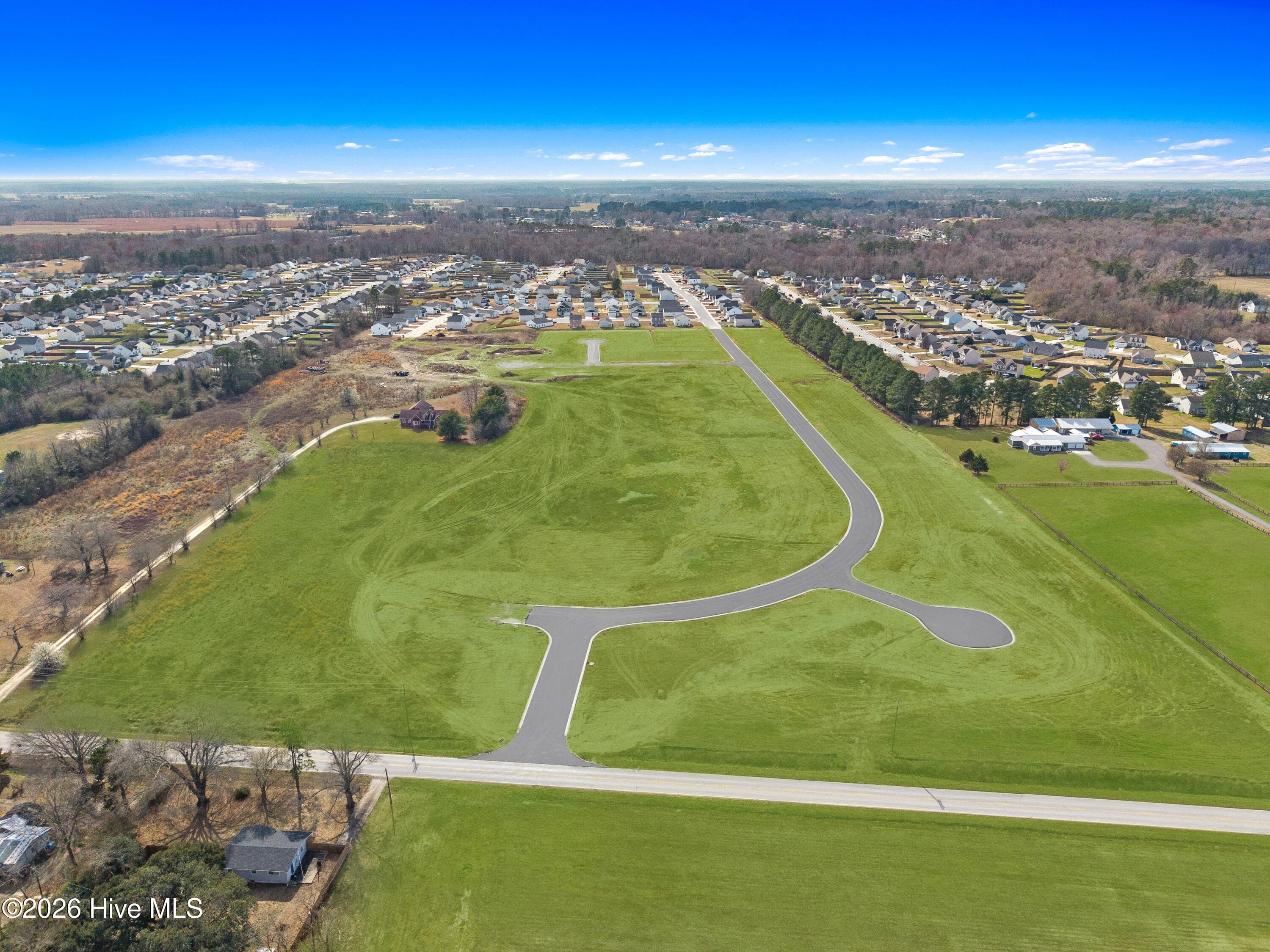 Aerial Shots - 141 N Squires Run Lane, Richlands, NC 28574
