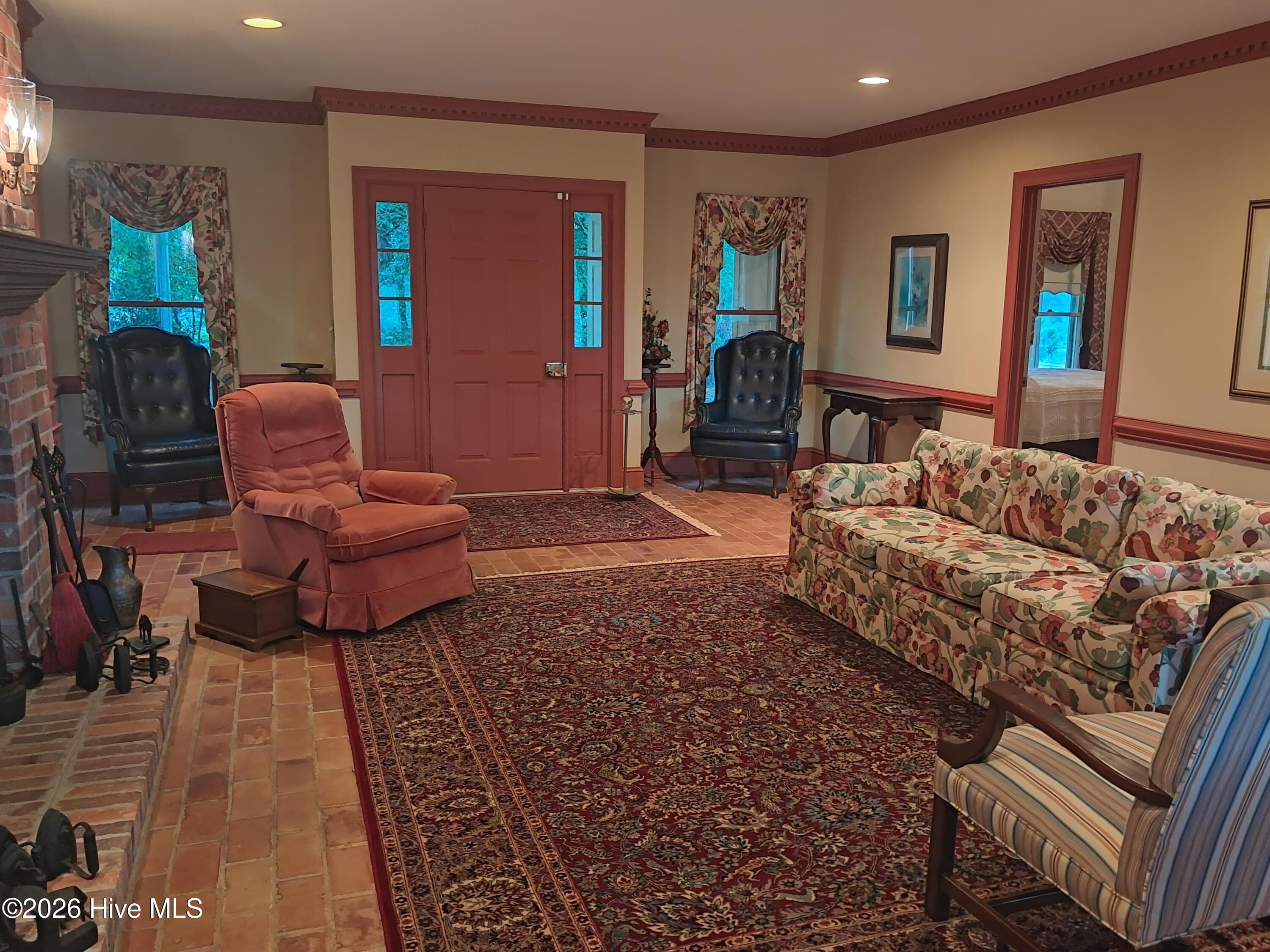 Guest house family room - 316 First Street, Hookerton, NC 28538