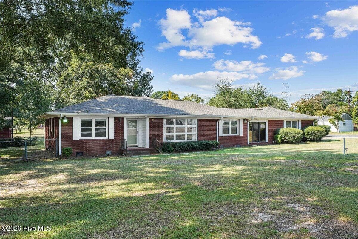 Single Family Residence at 1618 W US 70 Hwy W, Goldsboro, NC 27530, photo 3 of 56