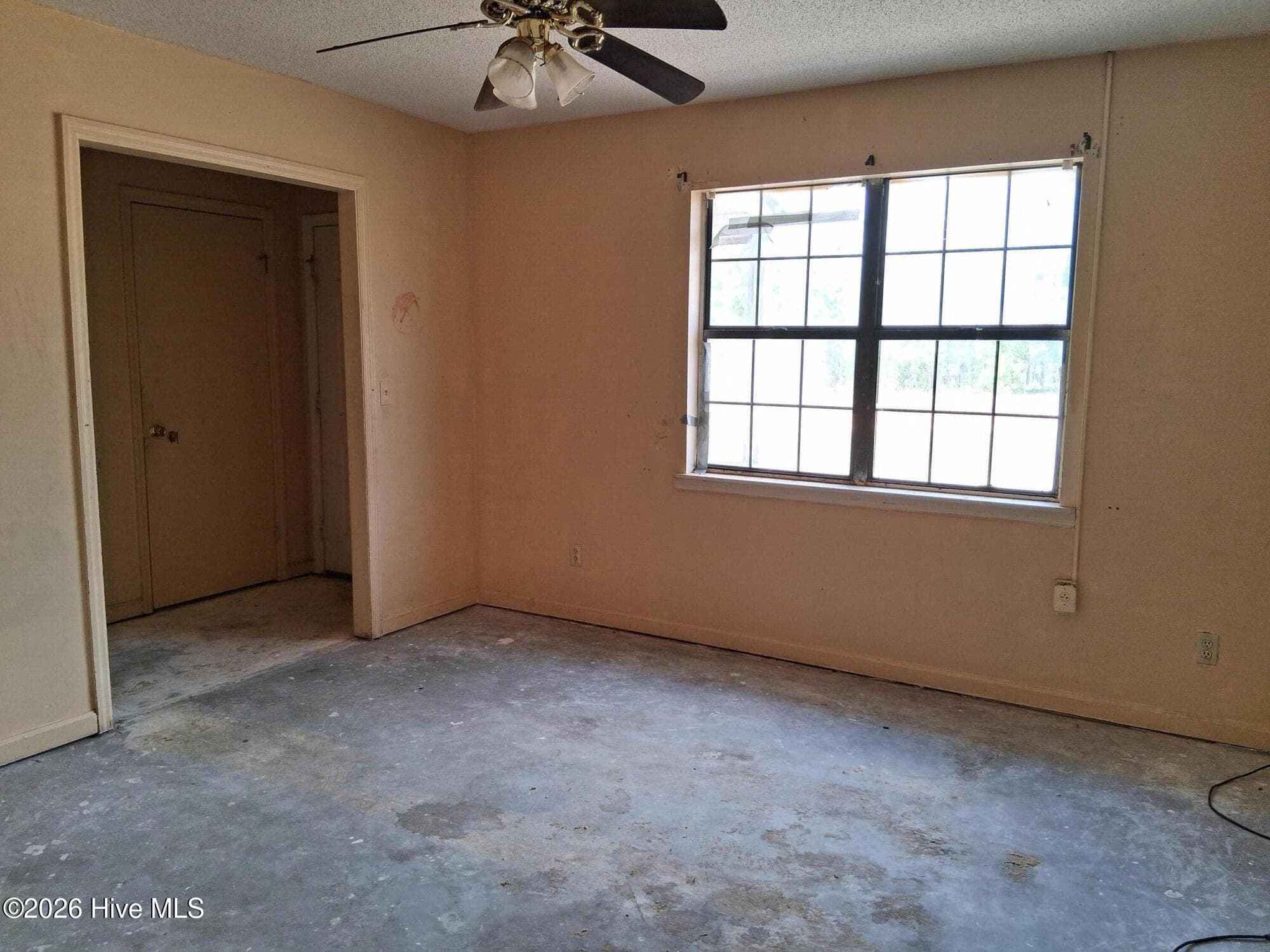 Living Room - 190 Nathaniel Howard Road Na, Waynesboro, GA 30830