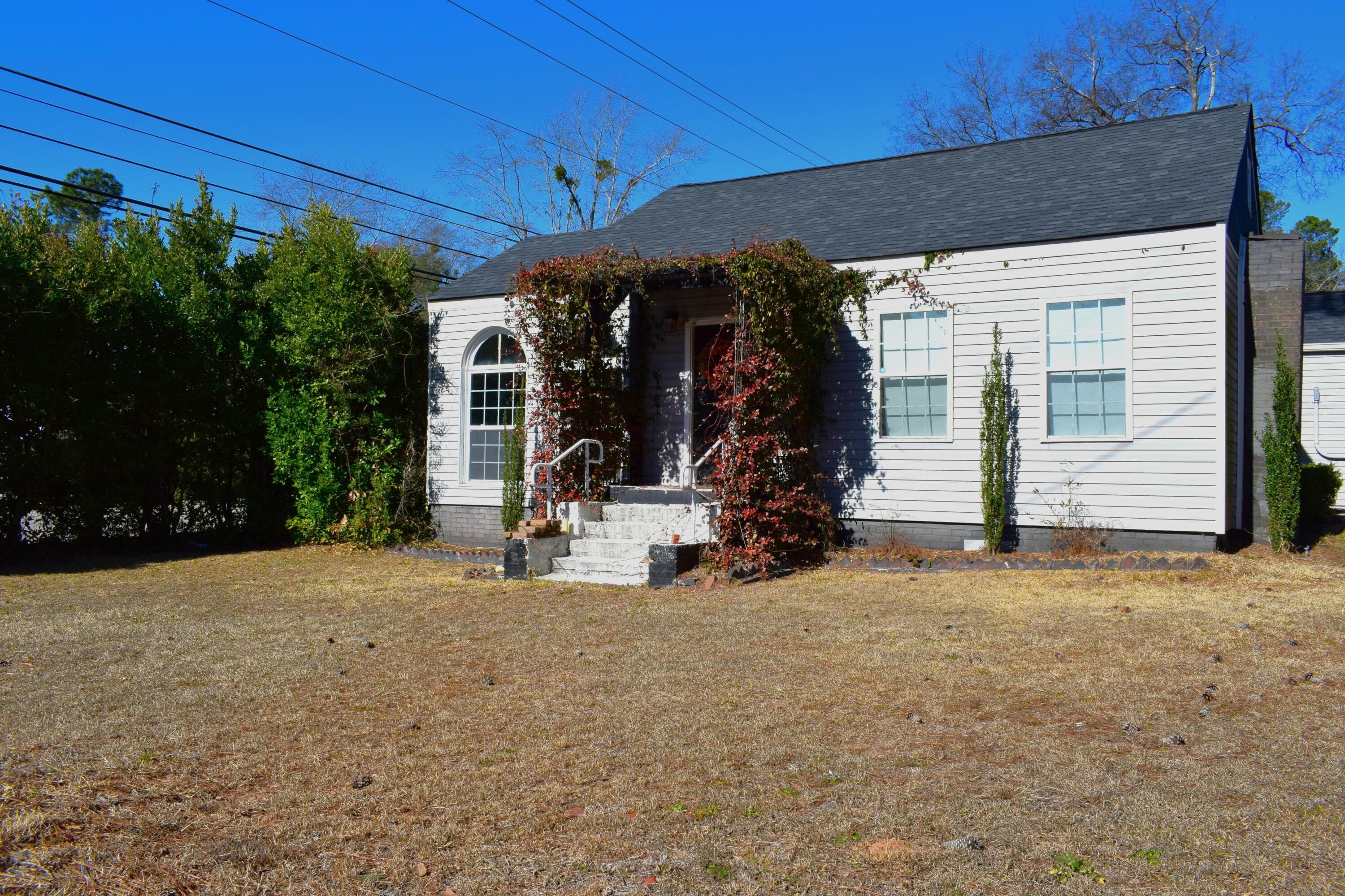 Single Family Residence at 1101 Pine Drive Nw, Aiken, SC 29801, photo 5 of 97