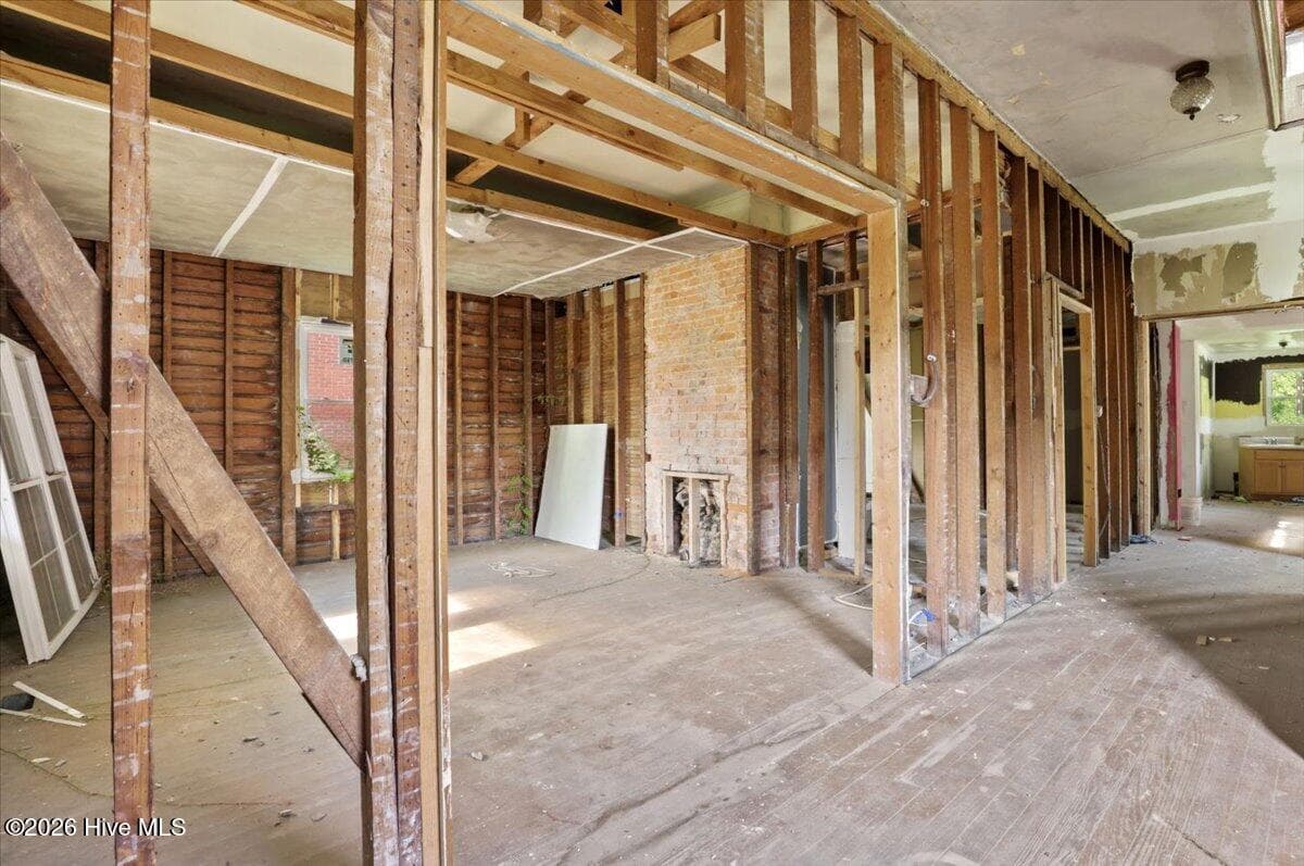Single Family Residence at 117 S Georgia Avenue, Goldsboro, NC 27530, photo 4 of 18