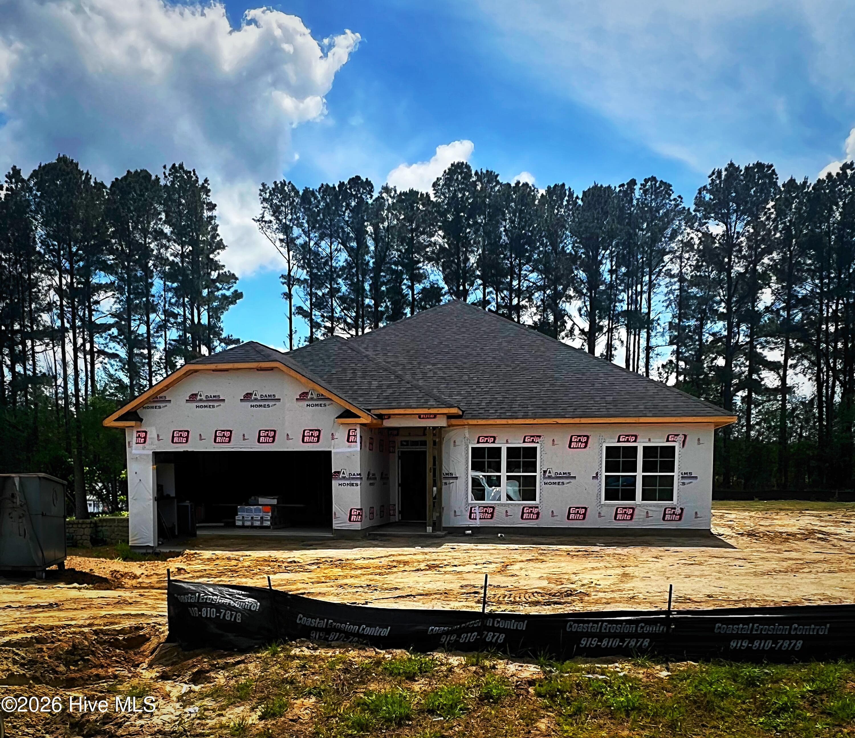 Single Family Residence at 318 Eastwood Drive, Wallace, NC 28466, photo 2 of 43