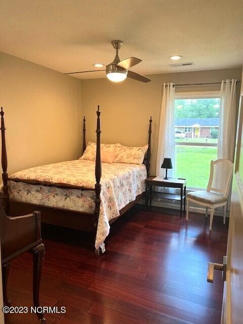 Single Family Residence at 210 N First Avenue, New Bern, NC 28560, photo 15 of 31