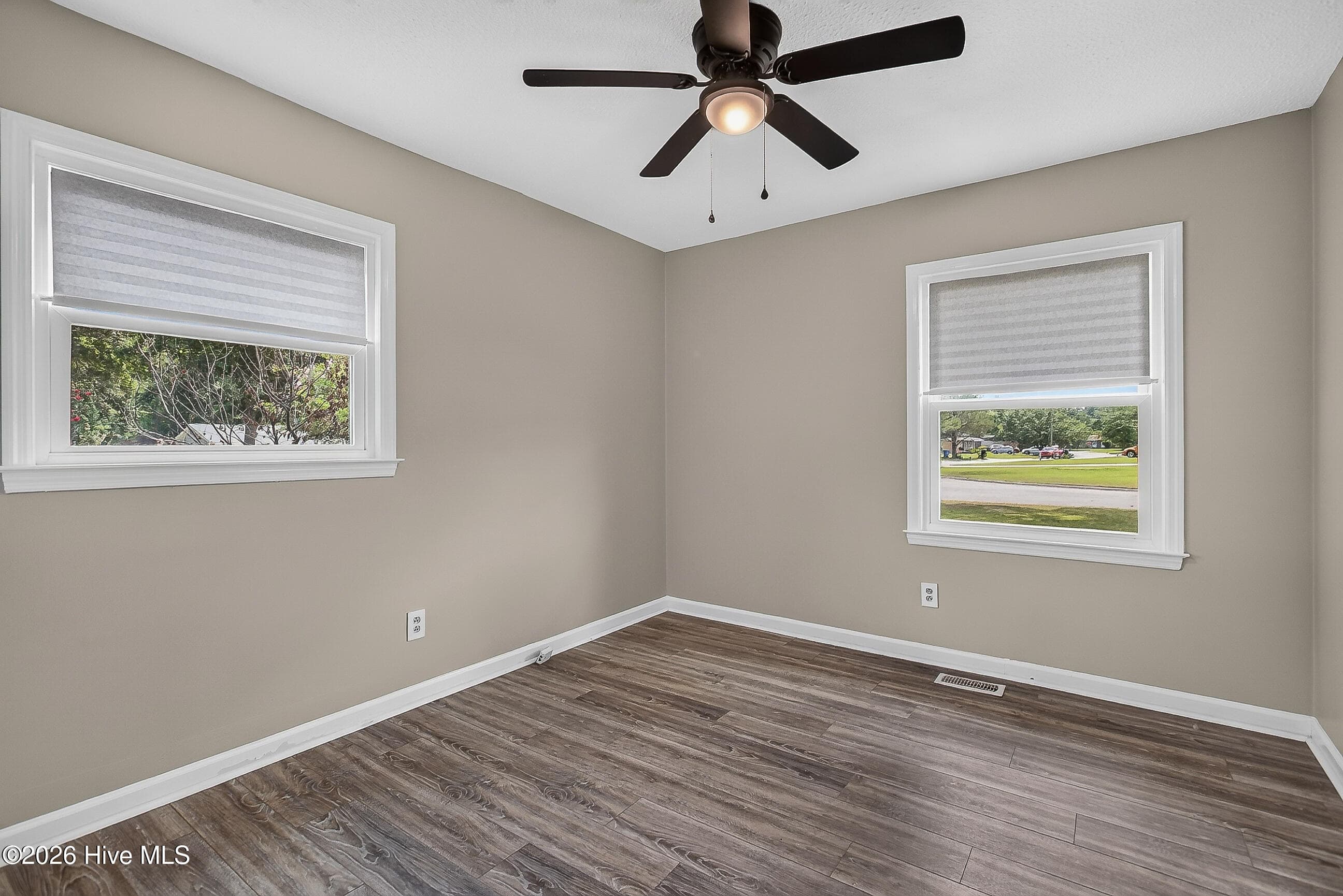 Single Family Residence at 125 Linda Loop, Jacksonville, NC 28546, photo 20 of 34