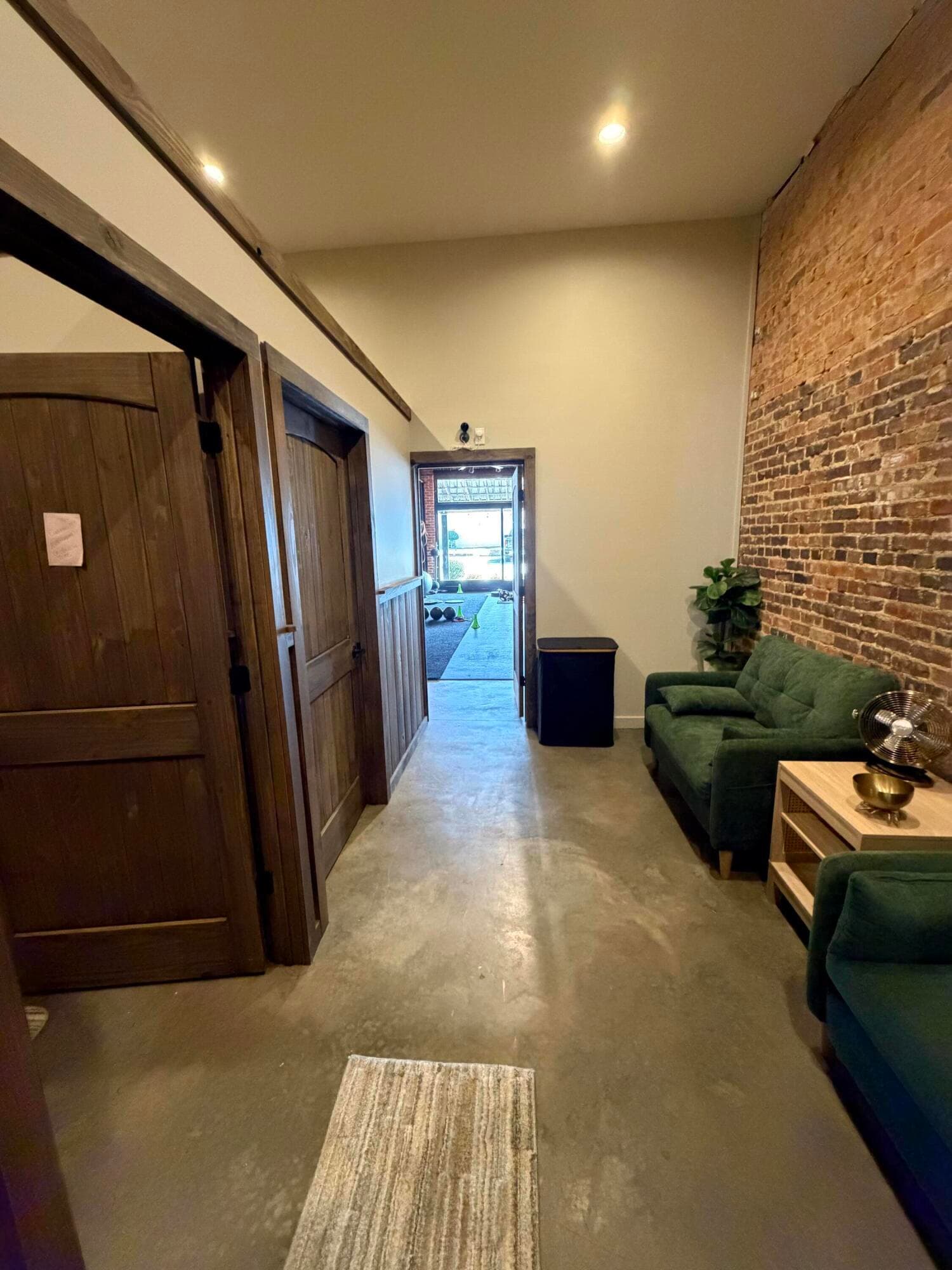 Business at 105 Washington Street, Lincolnton, GA 30817, photo 15 of 38