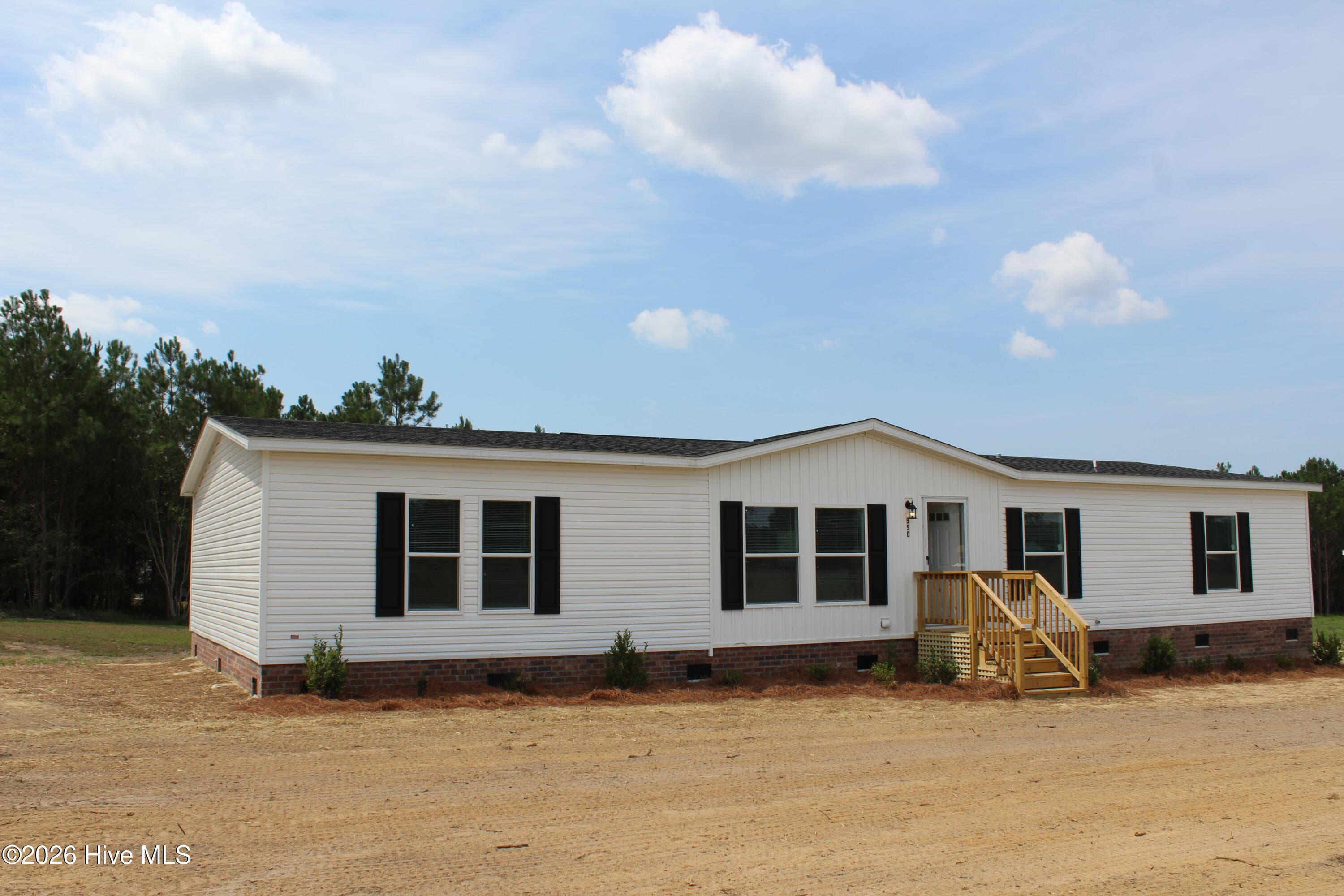 Manufactured Home at 950 Blind Bridge Road, Magnolia, NC 28453, photo 28 of 32