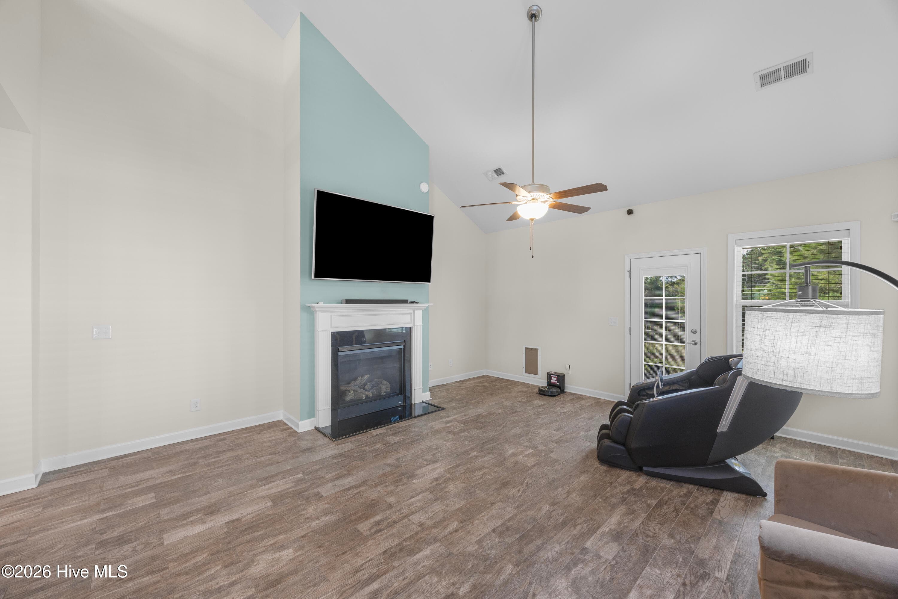 Single Family Residence at 2554 Longleaf Pine Circle, Leland, NC 28451, photo 19 of 71