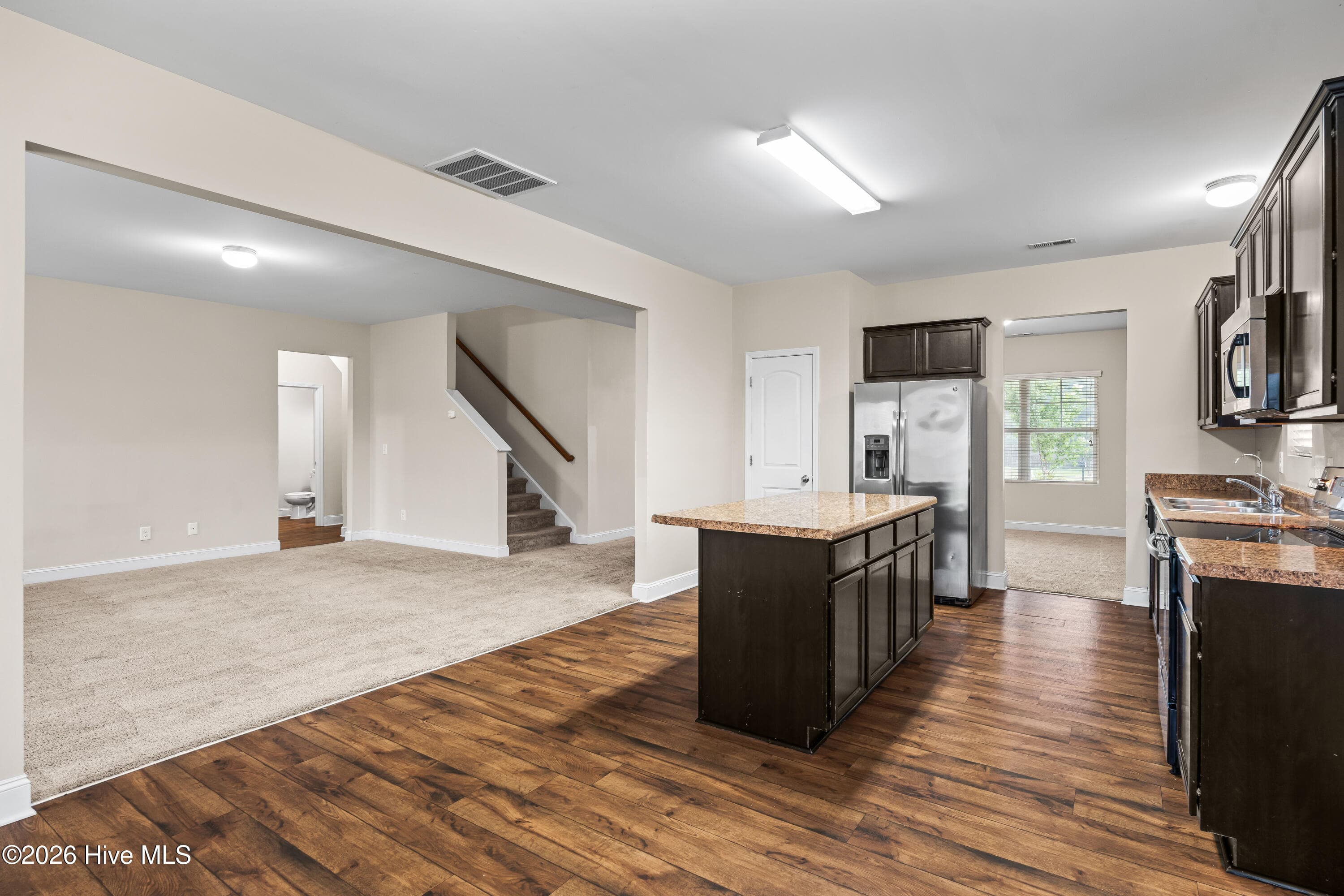 Single Family Residence at 115 Mittams Point Drive, Jacksonville, NC 28546, photo 19 of 59