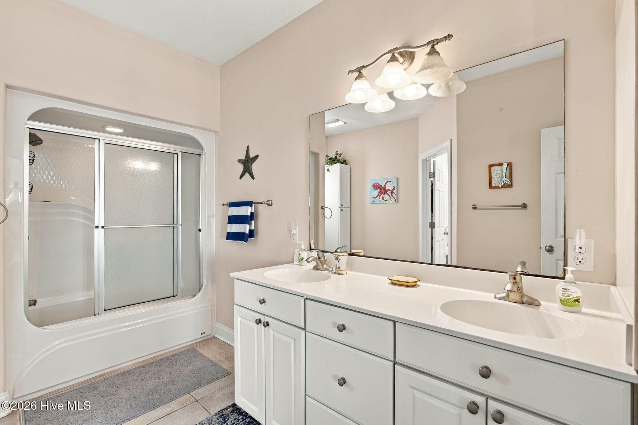 Main Level Master Bath - 134 Ocean Boulevard E, Holden Beach, NC 28462, Holden Beach