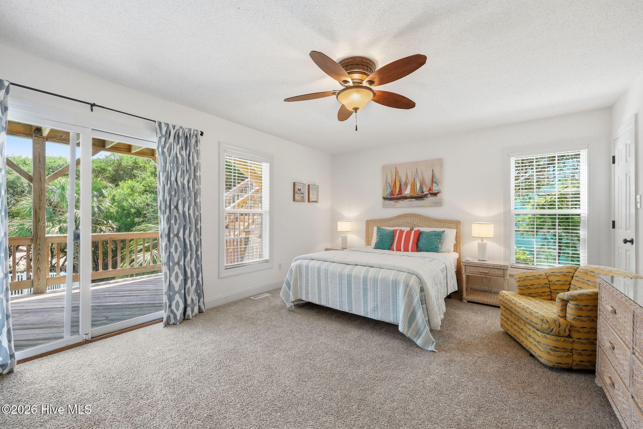Townhouse at 9911 Chrissie Wright Court West, Emerald Isle, NC 28594, photo 22 of 38