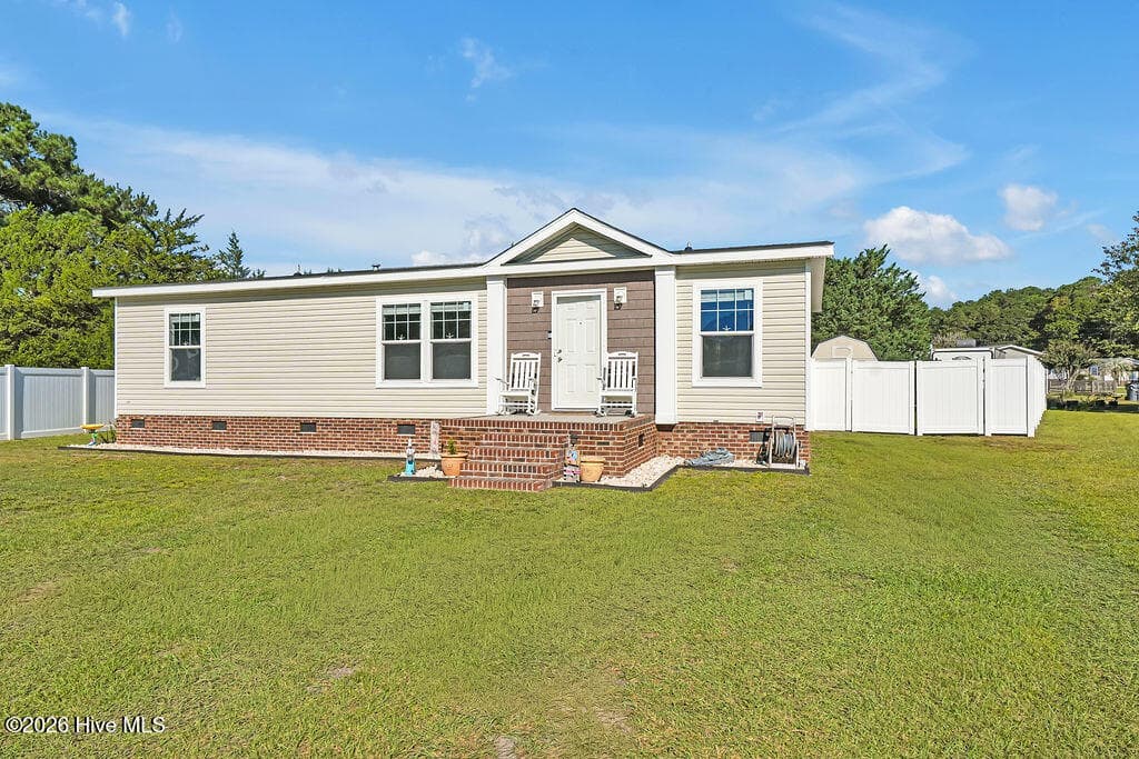 1580 Pitt Court SW, Supply, NC 28462