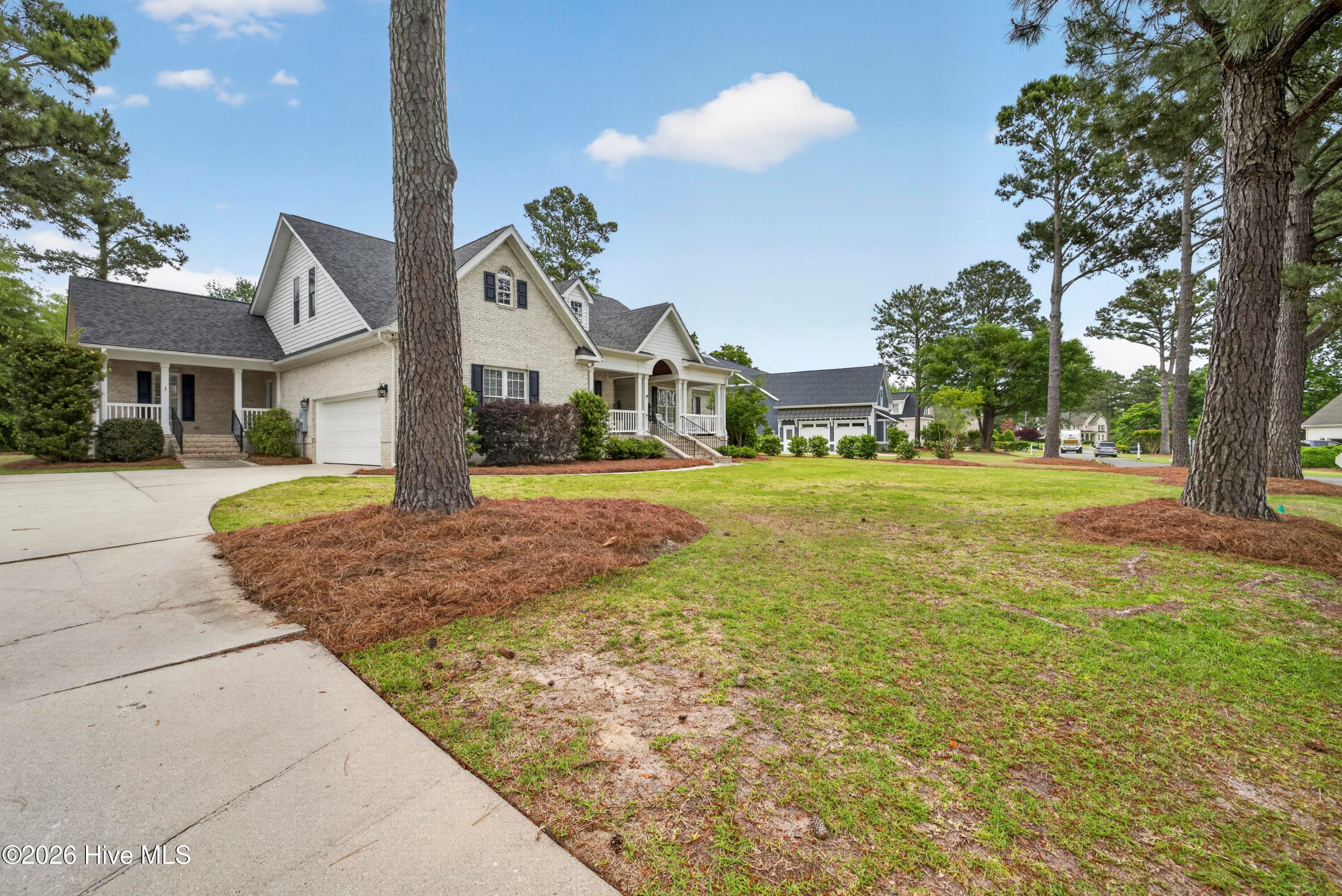 Single Family Residence at 8900 Champion Hills Drive, Wilmington, NC 28411, photo 11 of 87