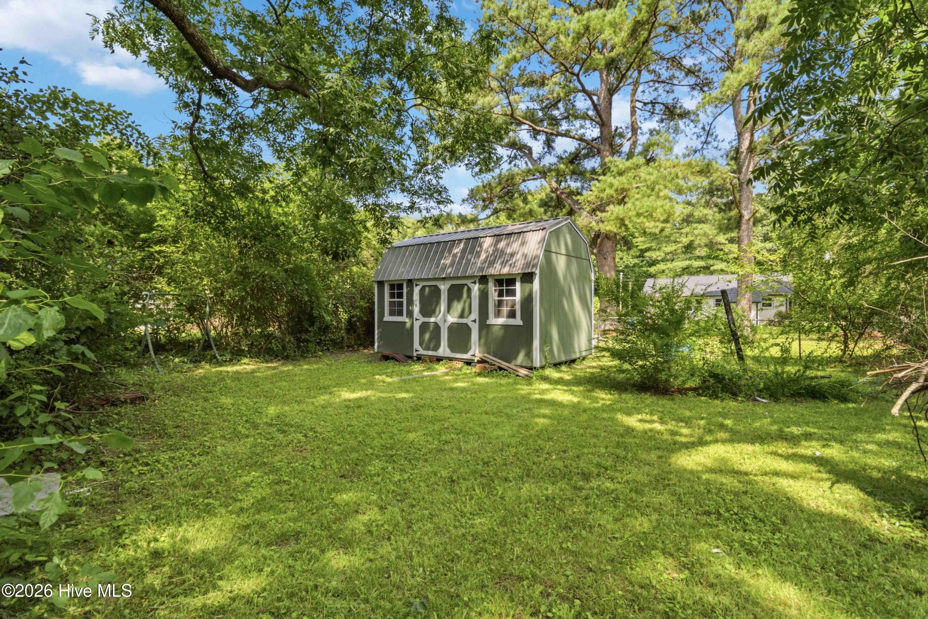Single Family Residence at 4910 White Oak Loop, Wilson, NC 27893, photo 9 of 35