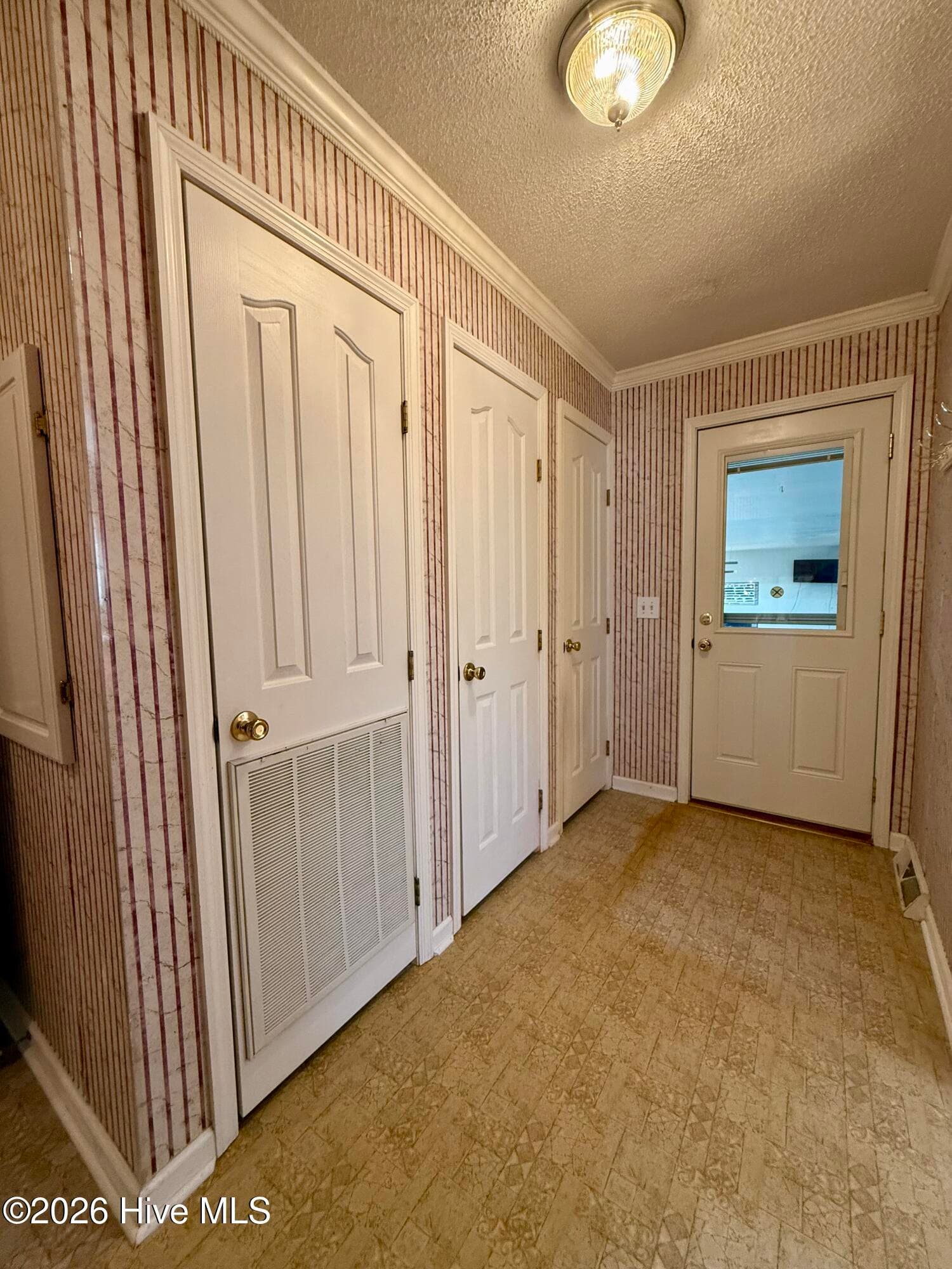 Manufactured Home at 1045 Mascot Lane, Williamston, NC 27892, Williamston, photo 34 of 64