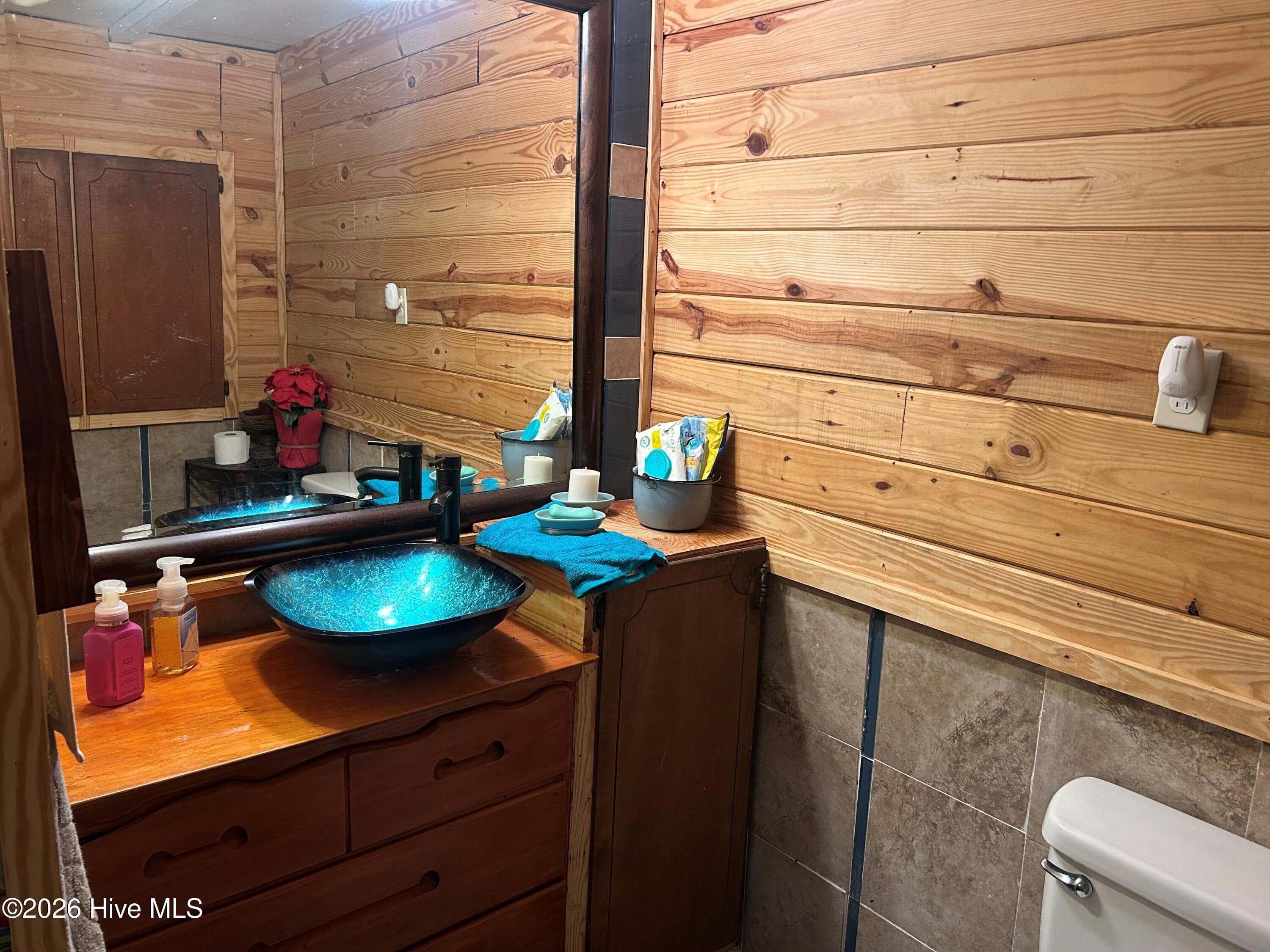 Modern sink - 1039 Pine Ridge Road, Merry Hill, NC 27957