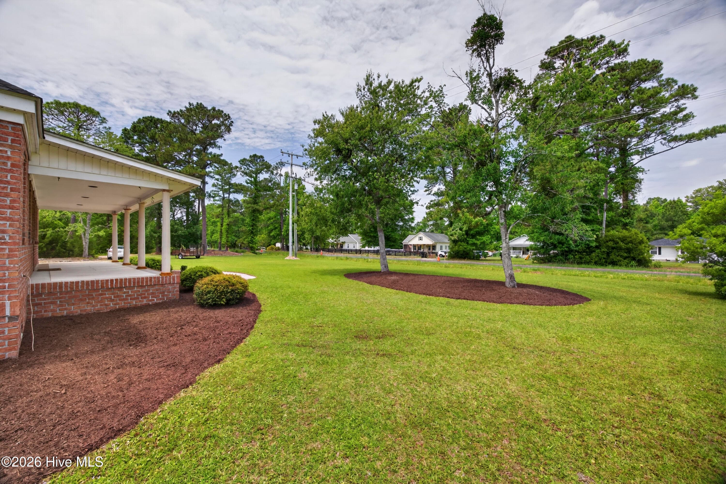 Single Family Residence at 575 Island Creek Road, Rocky Point, NC 28457, photo 10 of 53