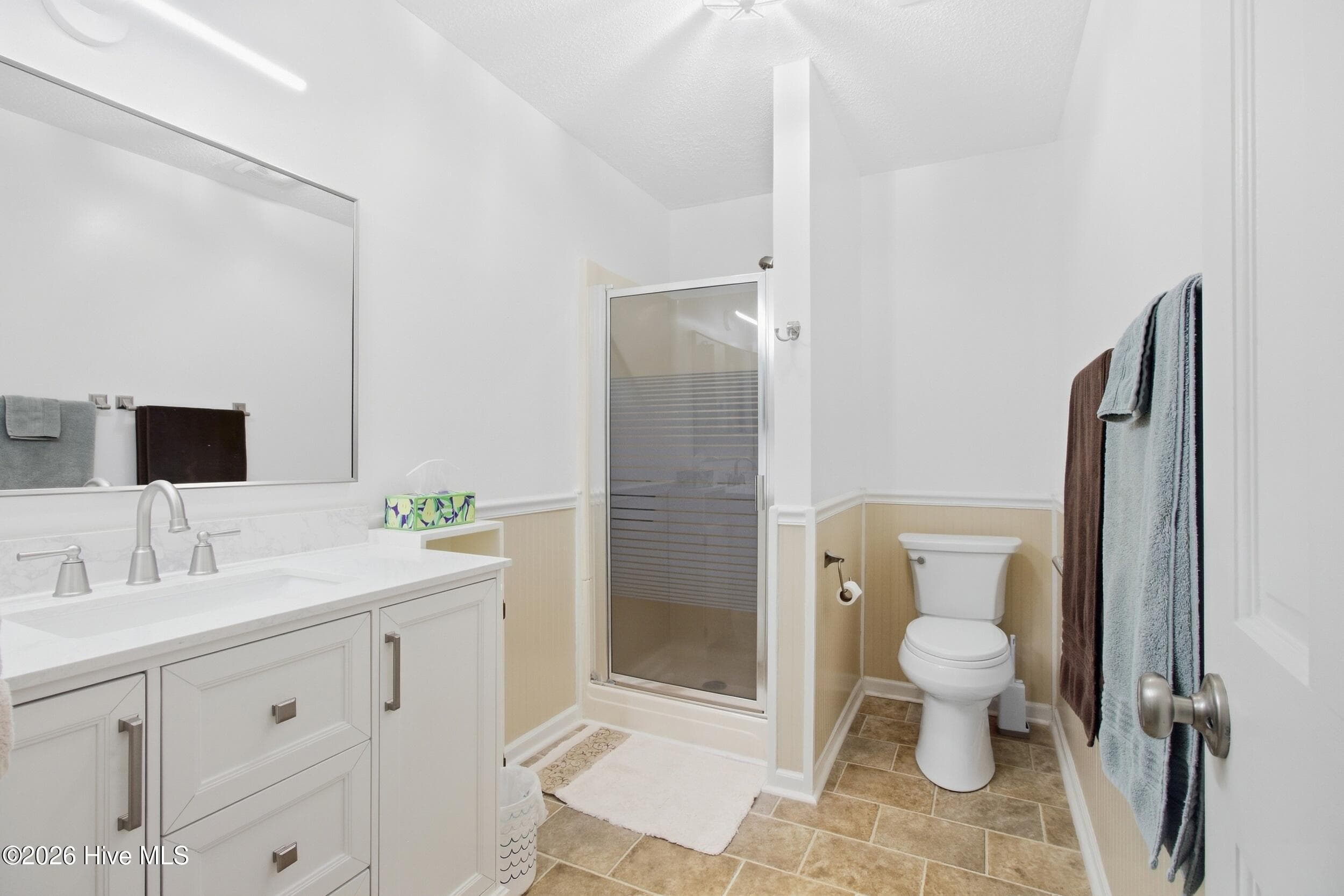 Owners Bathroom - 3308 Hunt Master Road, Trent Woods, NC 28562