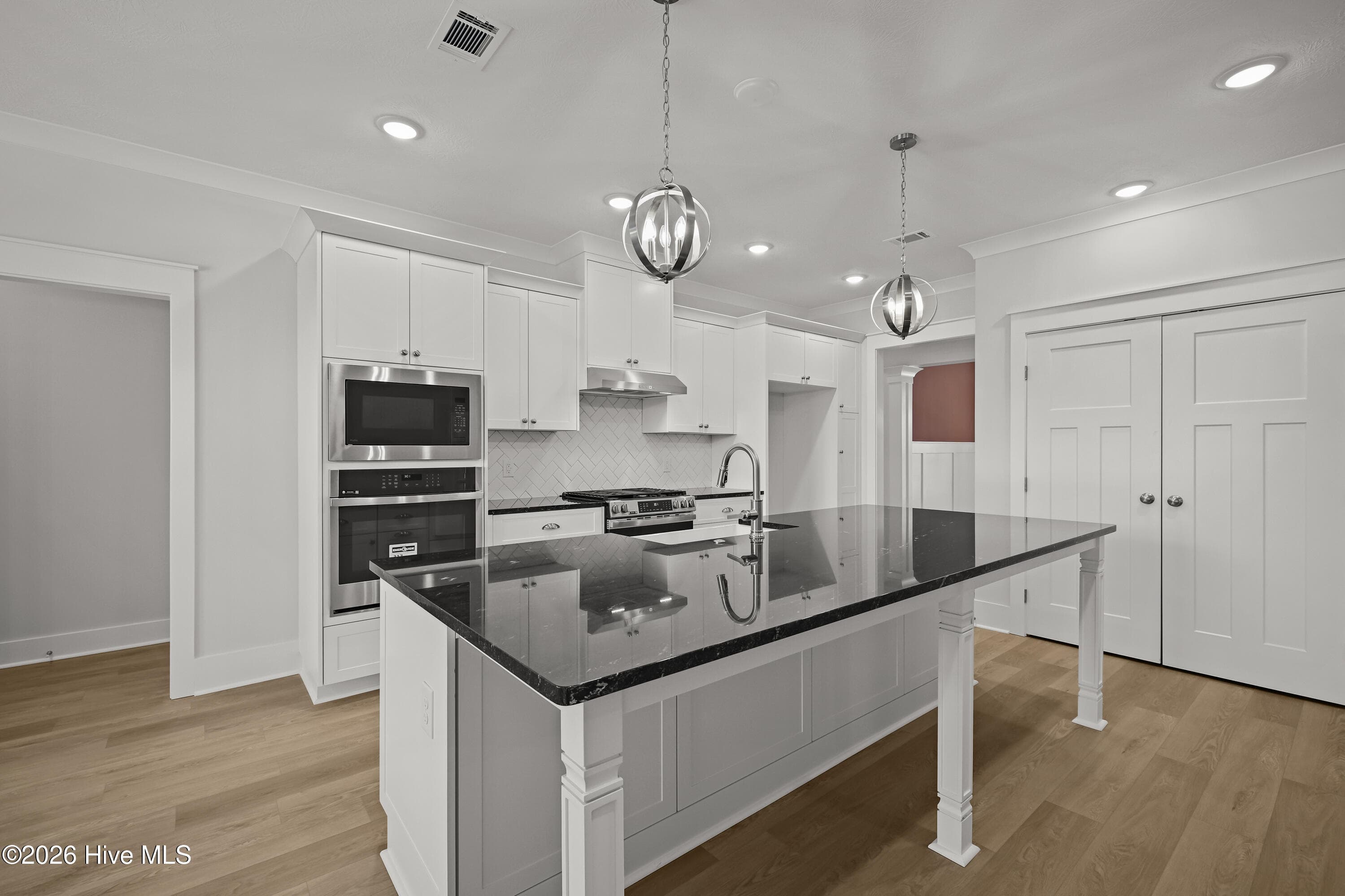Granite countertops - 1096 Bellingham Drive, Beech Island, SC 29842