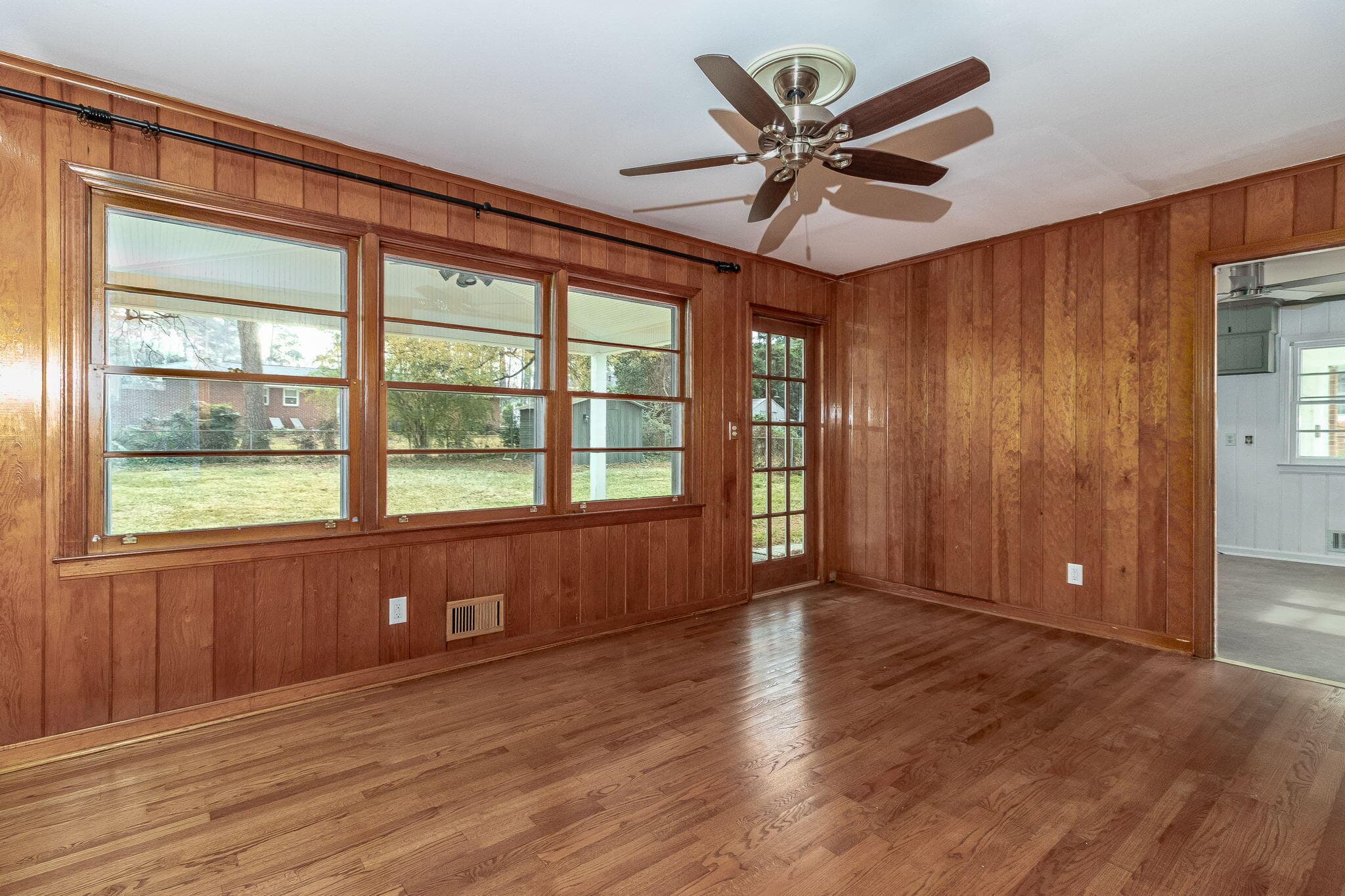 Single Family Residence at 2908 Stratford Drive, Augusta, GA 30909, photo 2 of 11