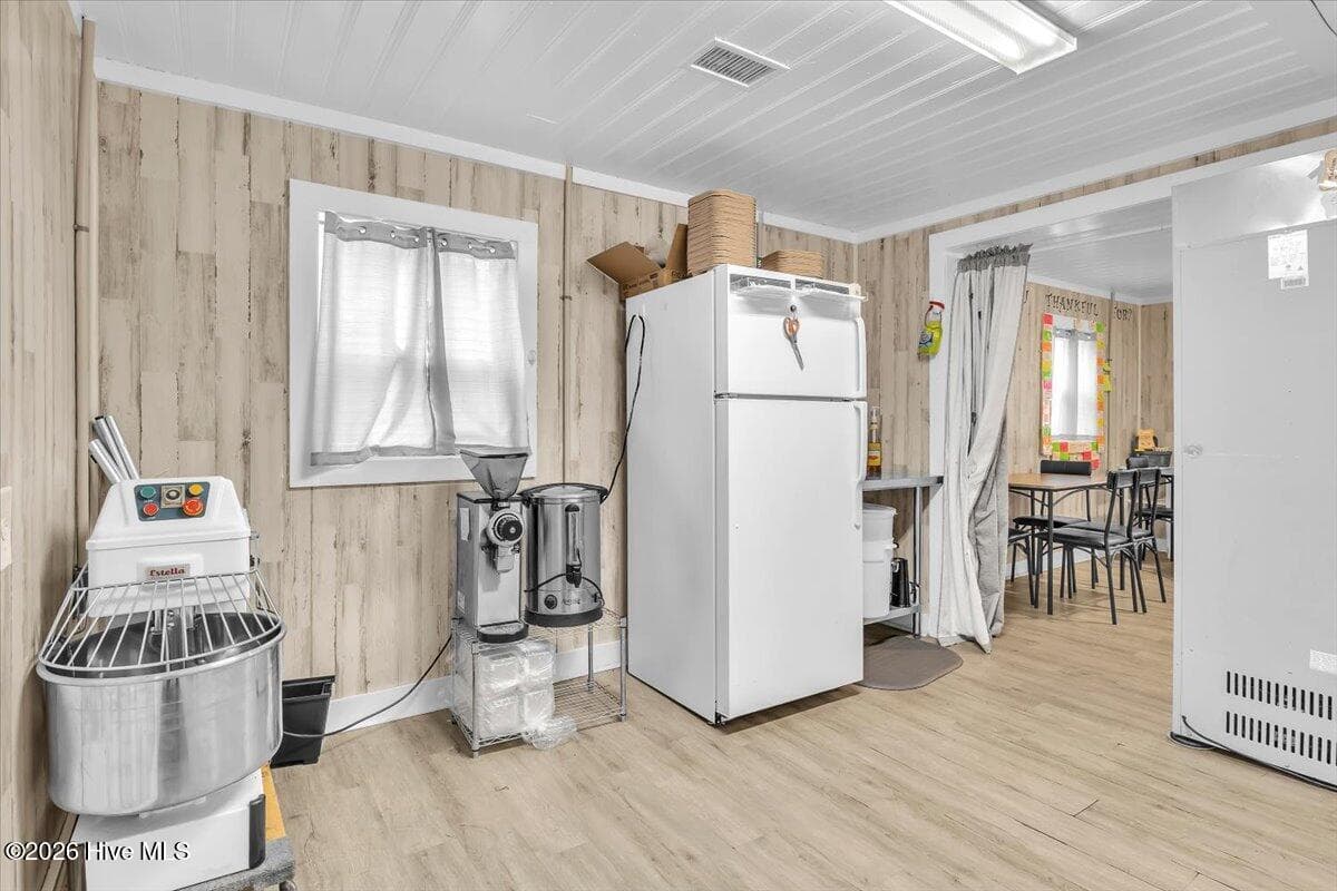 Commercial Sale at 3331 Holden Beach Road SW, Supply, NC 28462, photo 3 of 9