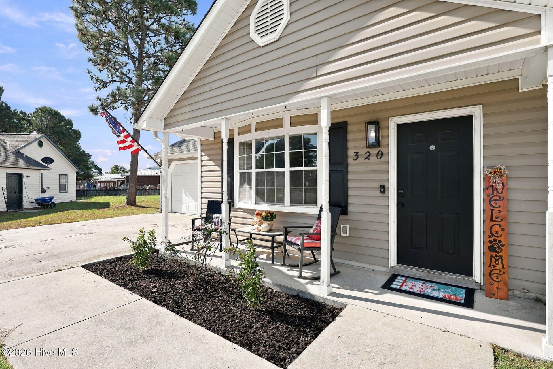 Single Family Residence at 320 Josie Court, Hubert, NC 28539, photo 3 of 41