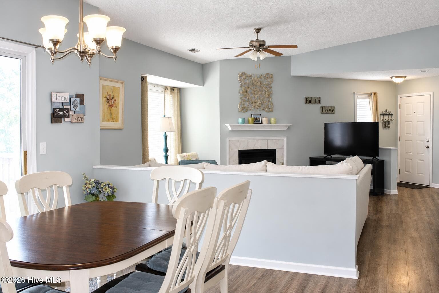 Condominium at 4146 Breezewood Drive Apt 202, Wilmington, NC 28412, photo 7 of 18