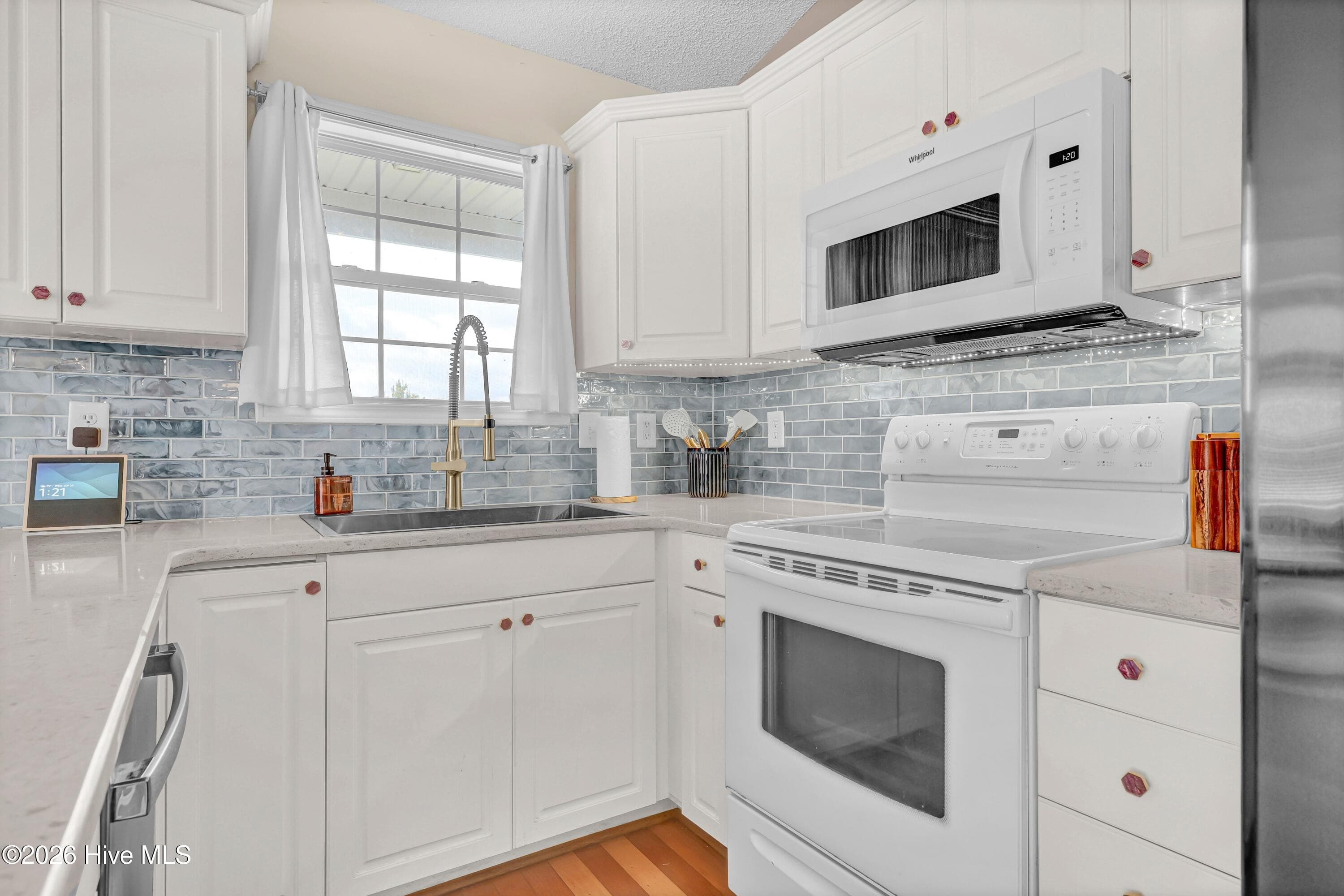 Single Family Residence at 7302 Vespar Court, Wilmington, NC 28411, photo 8 of 31