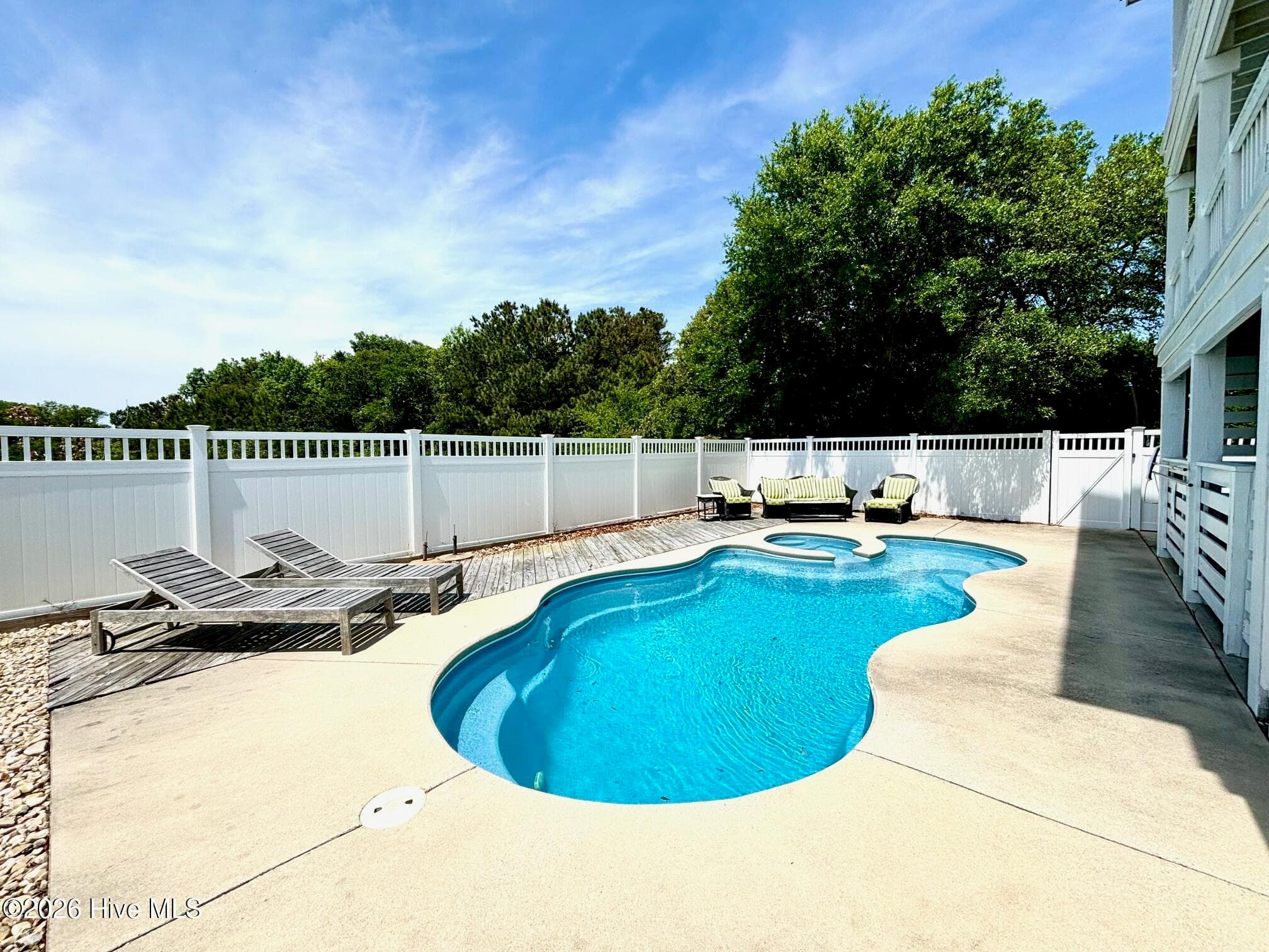 Single Family Residence at 112 Duck Ridge Village Court, Duck, NC 27949, photo 9 of 16