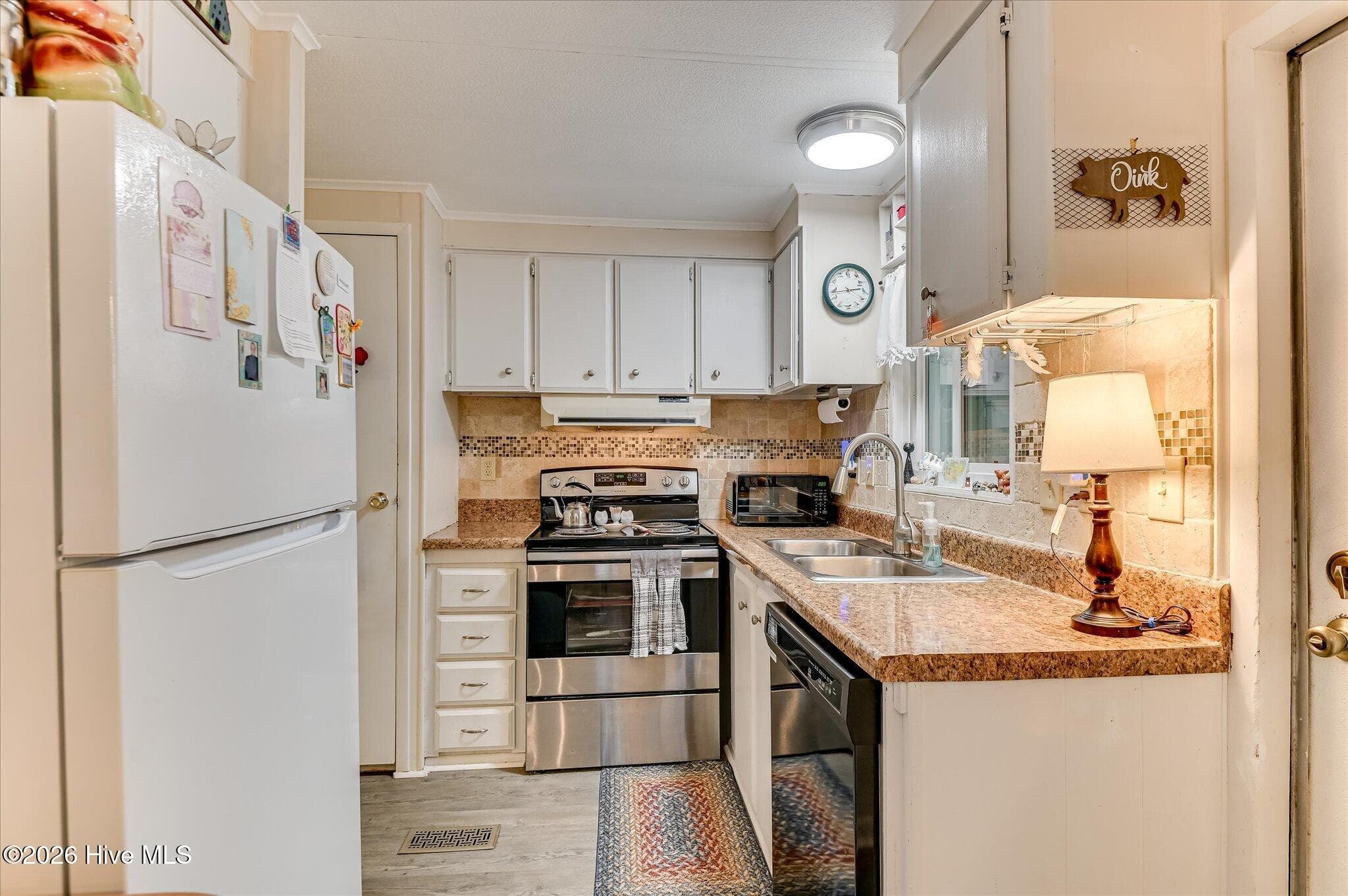 Manufactured Home at 4621 Dever Drive, Martinez, GA 30907, photo 9 of 36