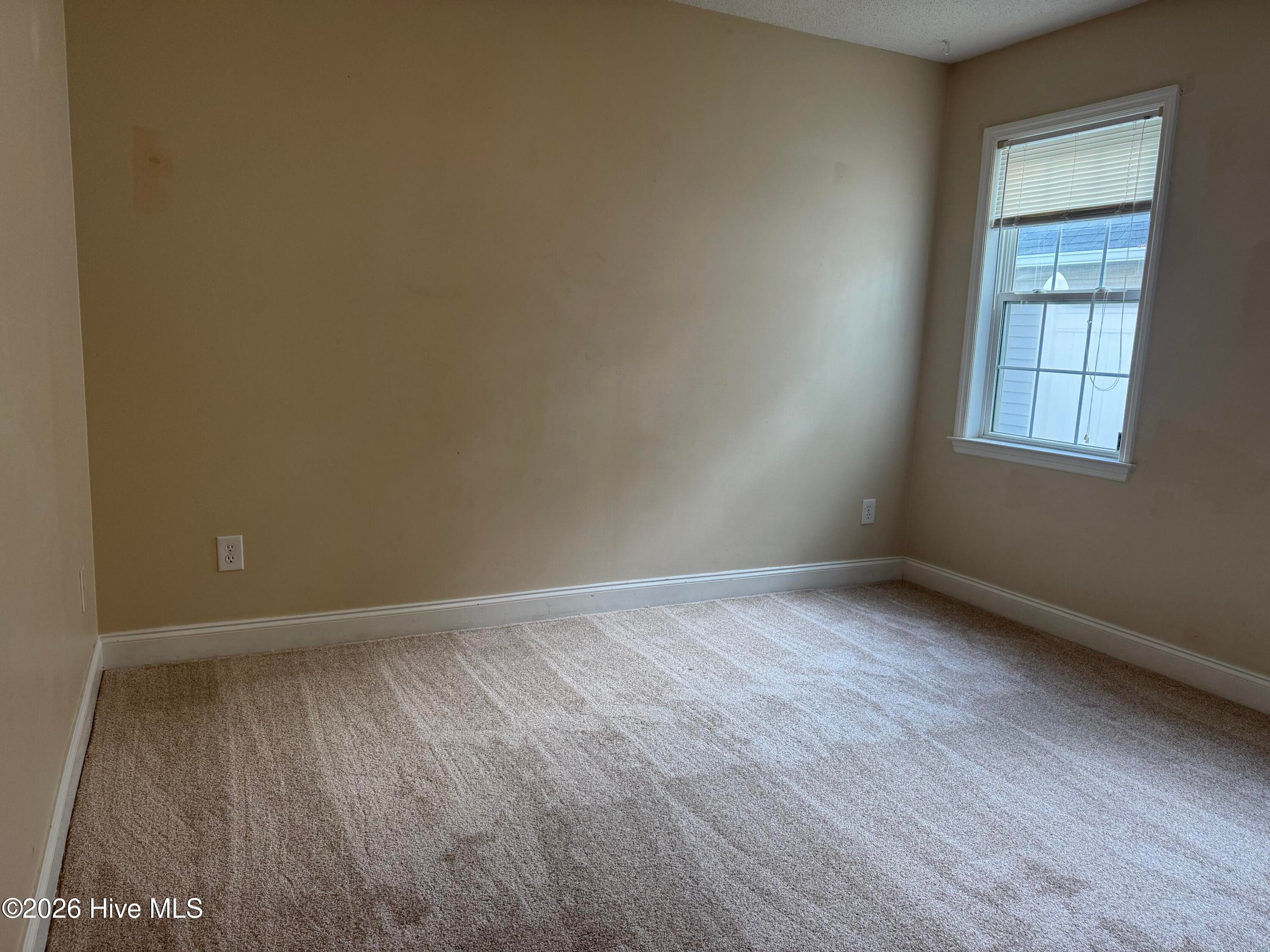 Single Family Residence at 112 Inge Court, New Bern, NC 28562, photo 9 of 24