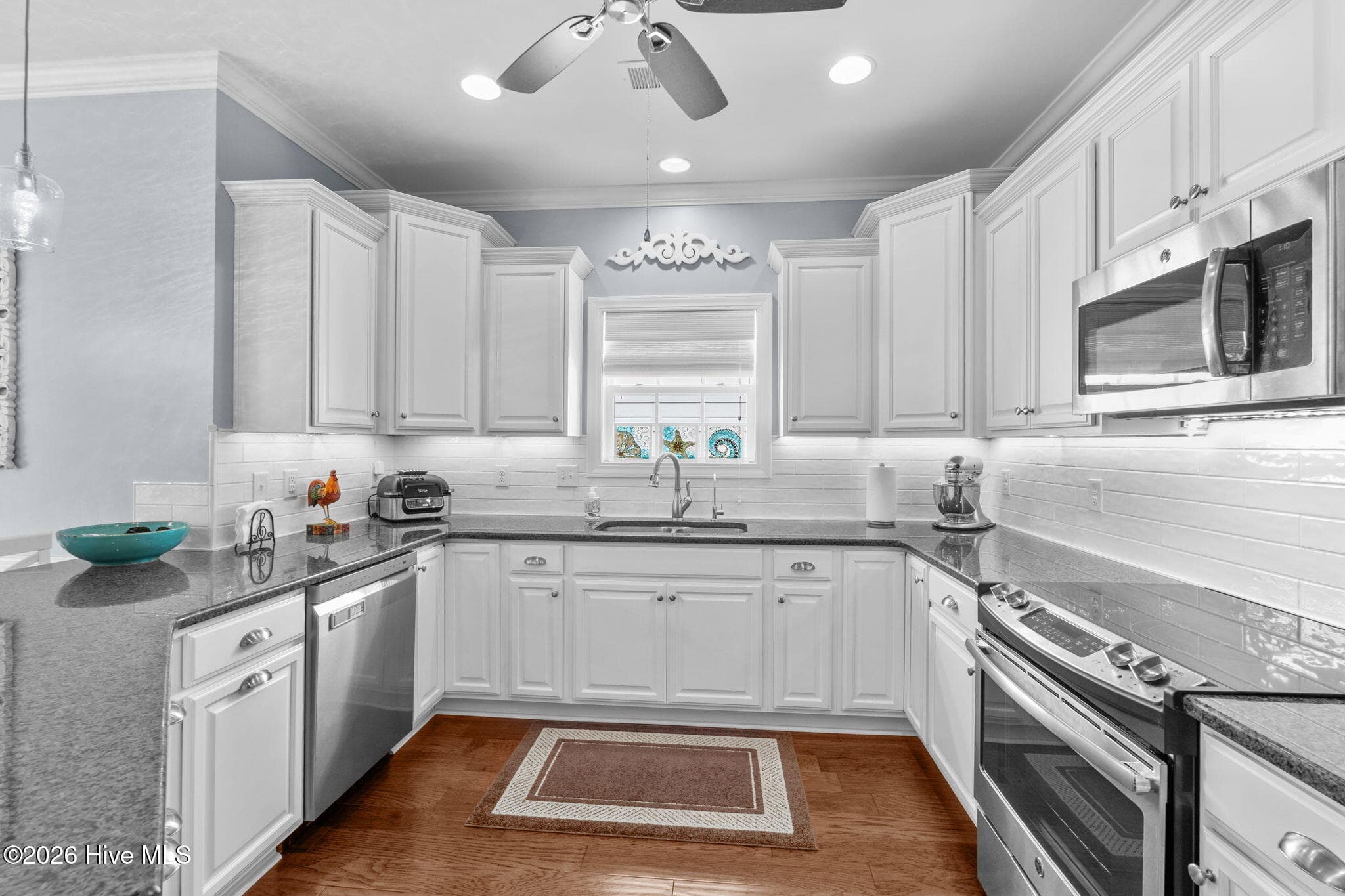 Single Family Residence at 1053 Ridge Walk Way NW, Calabash, NC 28467, photo 16 of 74