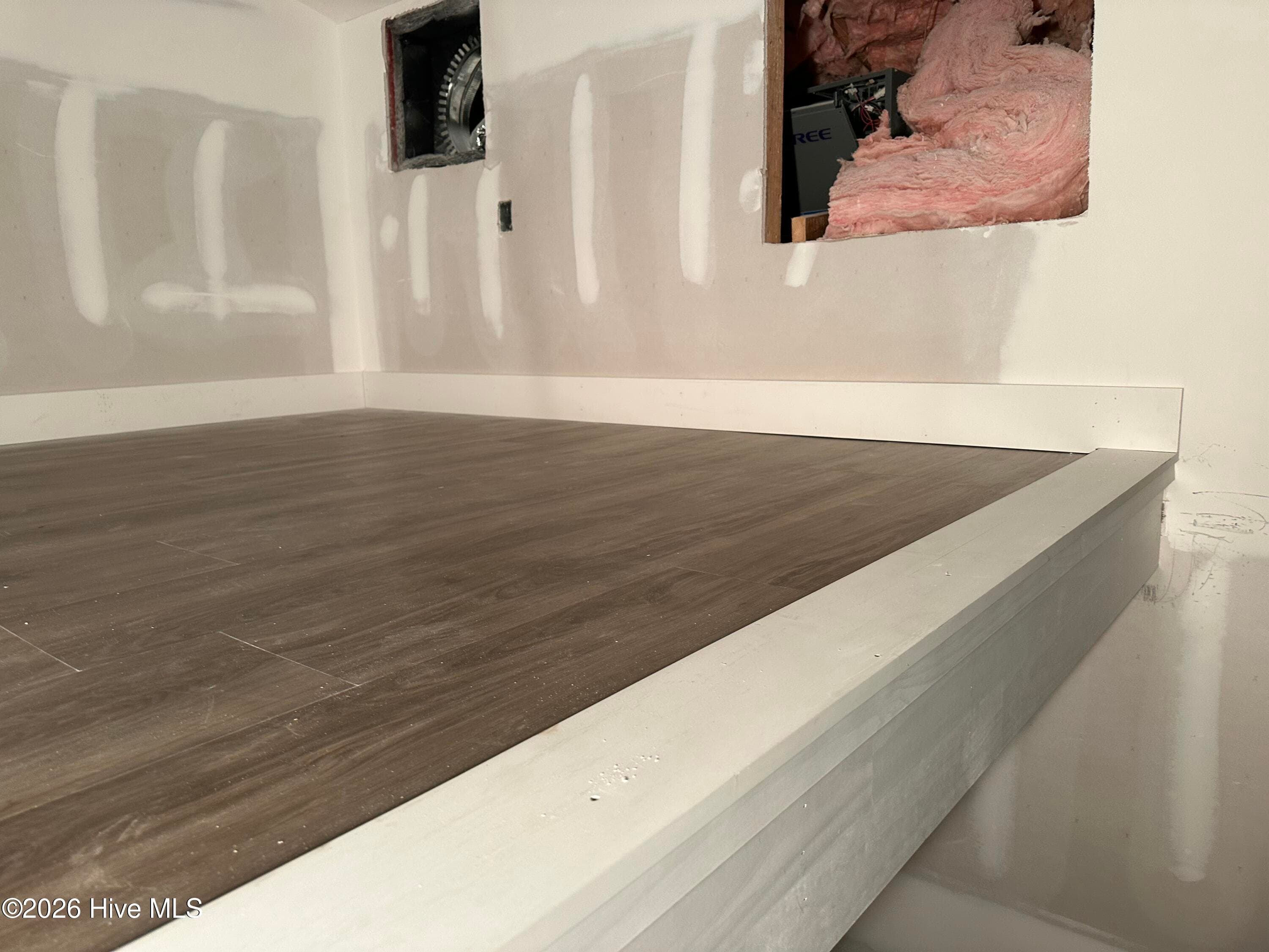 Loft Space - 234 Manchester Road, Havelock, NC 28532
