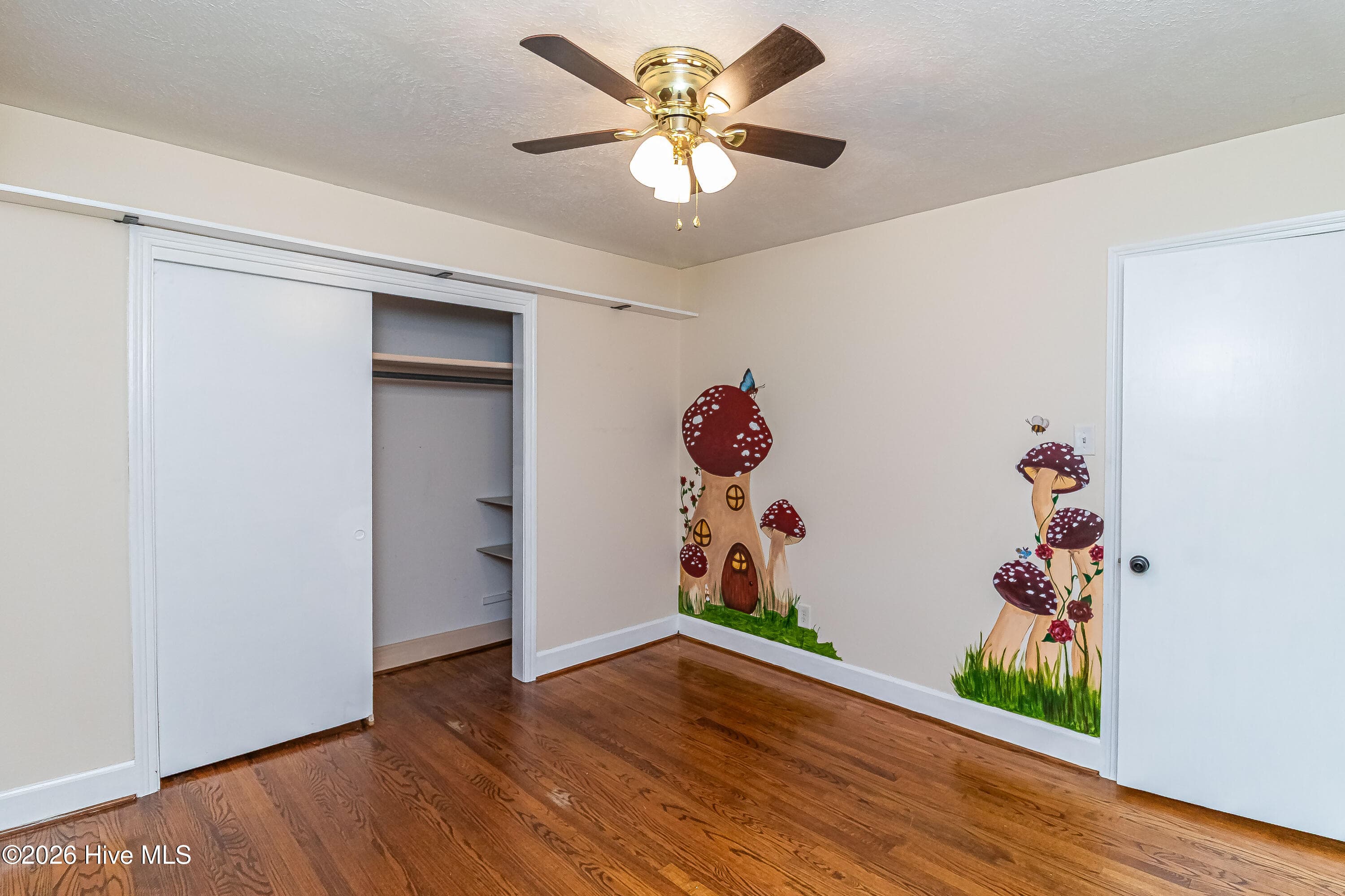 Single Family Residence at 113 Lake Avenue, Dudley, NC 28333, photo 11 of 11