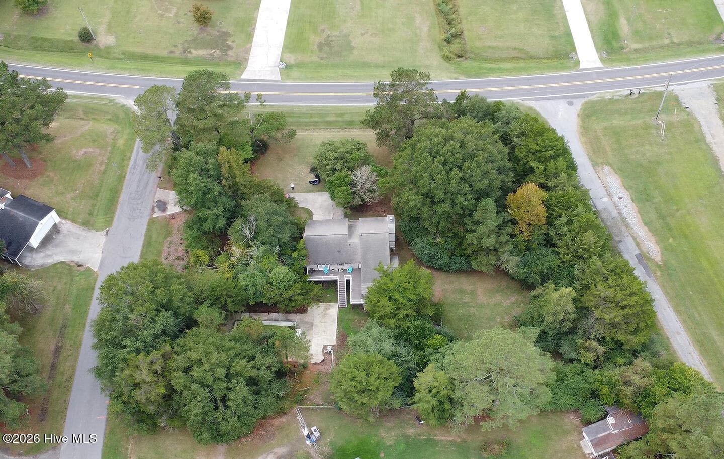 Single Family Residence at 3001 Askew Road, Farmville, NC 27828, photo 5 of 42