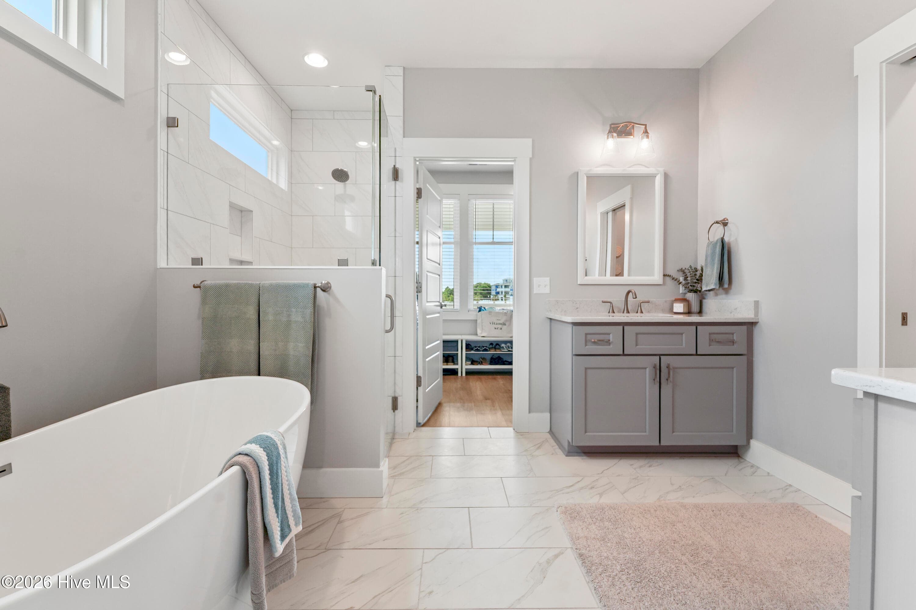 Primary Bahtoom - 401 Caspian Court, Holly Ridge, NC 28445