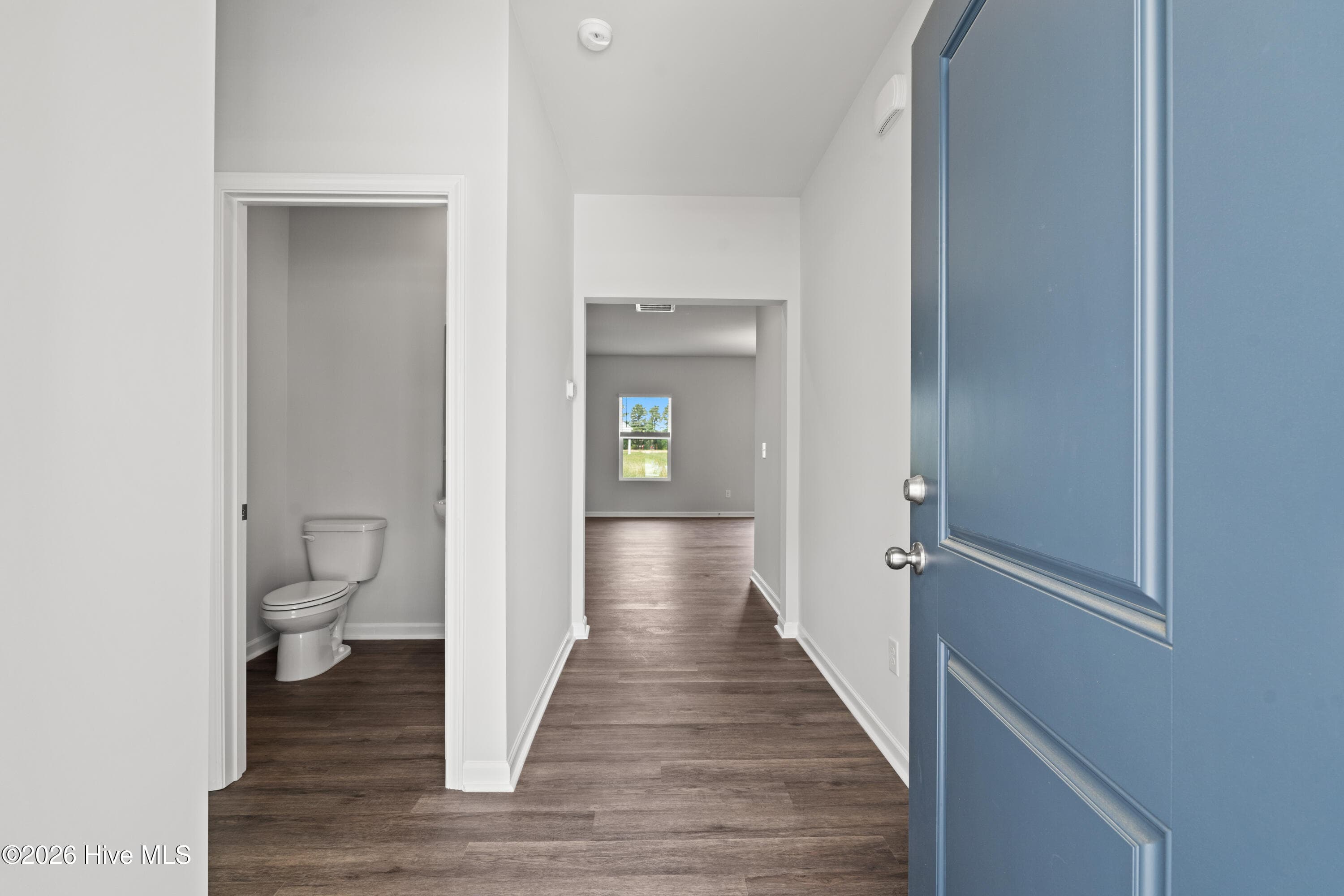 Single Family Residence at 141 N Squires Run Lane, Richlands, NC 28574, photo 6 of 105