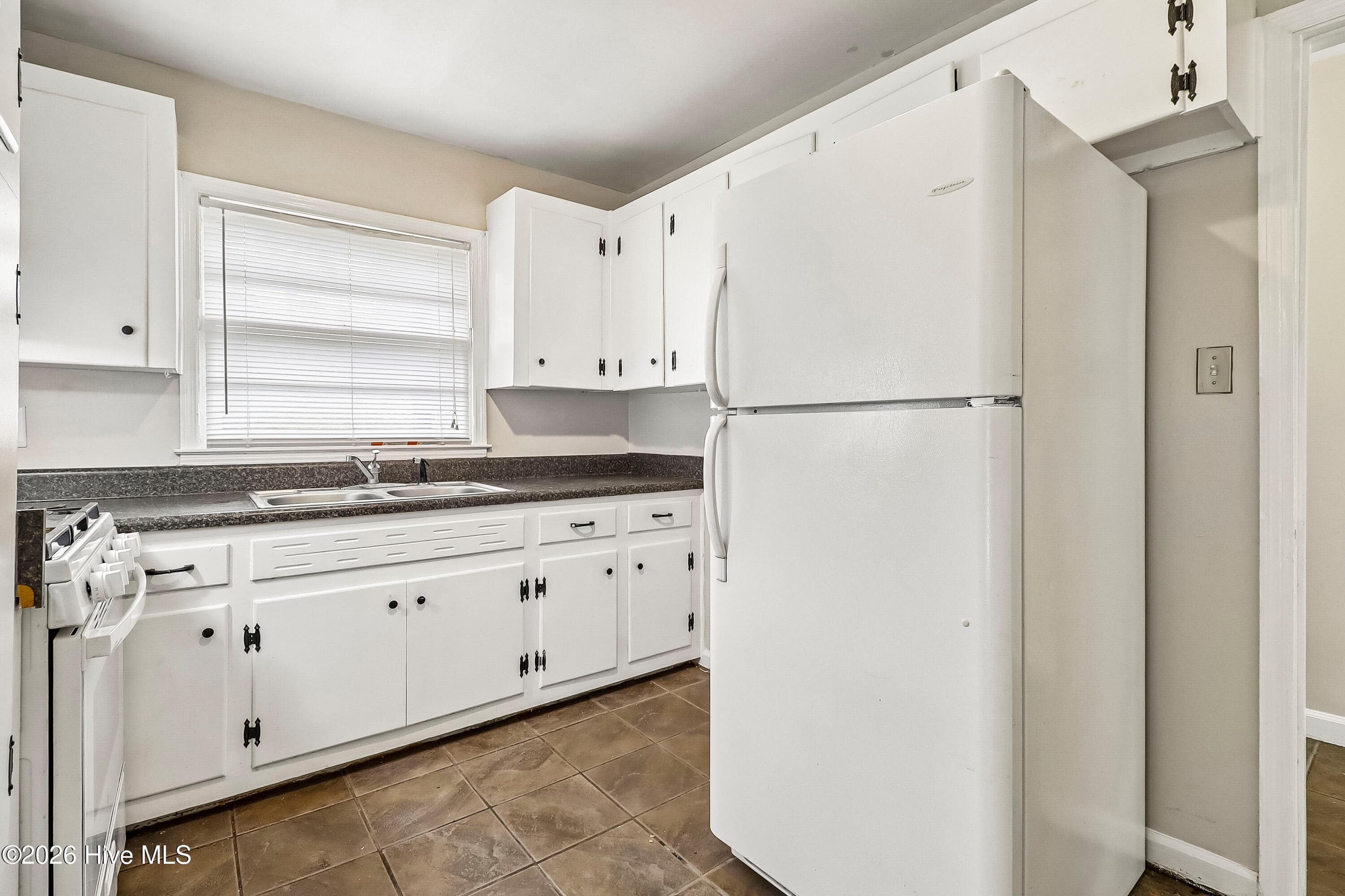 Single Family Residence at 1640 Pendleton Road, Augusta, GA 30904, photo 6 of 16