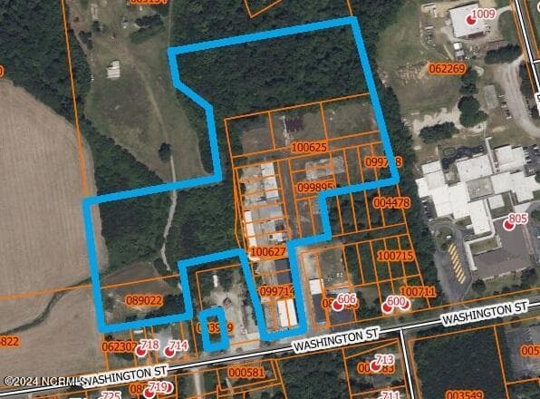 Commercial Sale at 614 Washington Street, Whiteville, NC 28472, photo 2 of 13