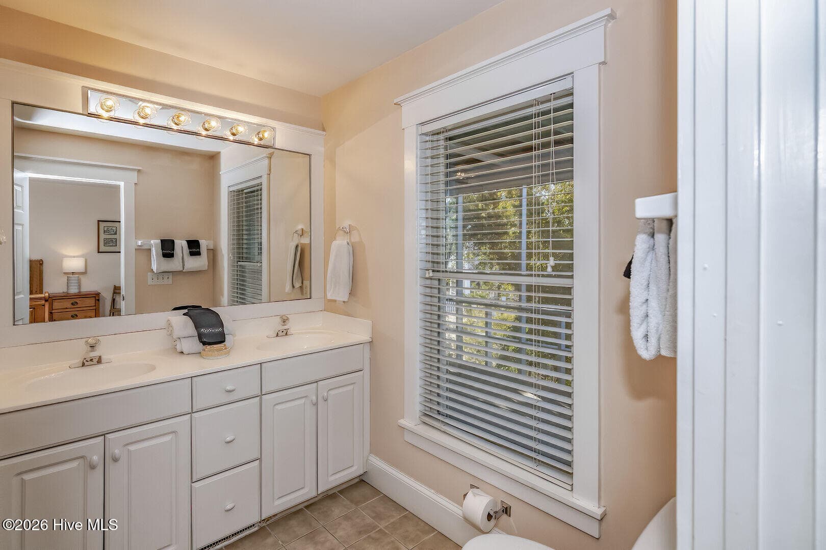 Townhouse at 905 Bramble Reach # B, Bald Head Island, NC 28461, photo 16 of 37