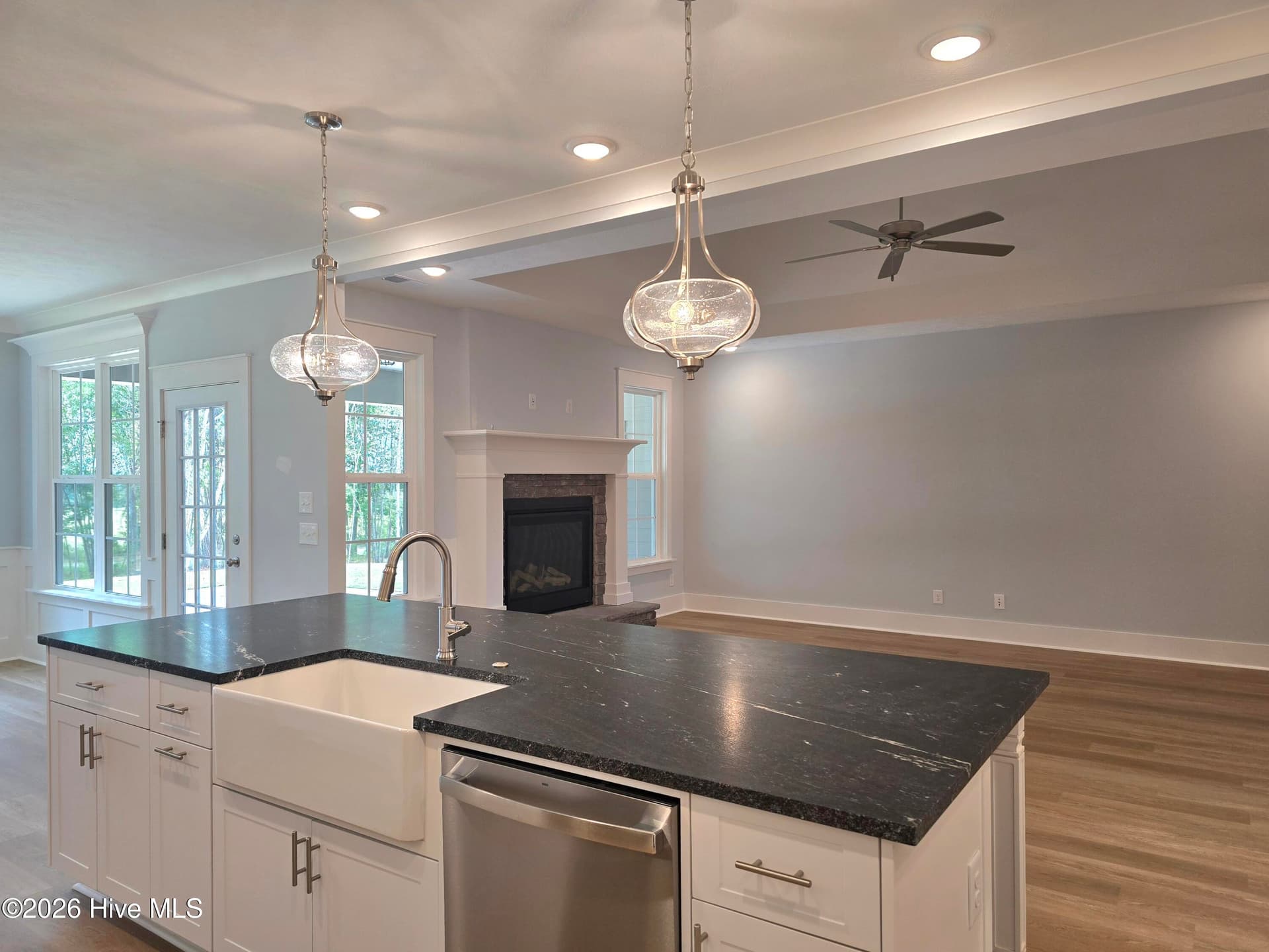 Granite countertops - 1670 Bellingham Drive, Beech Island, SC 29842