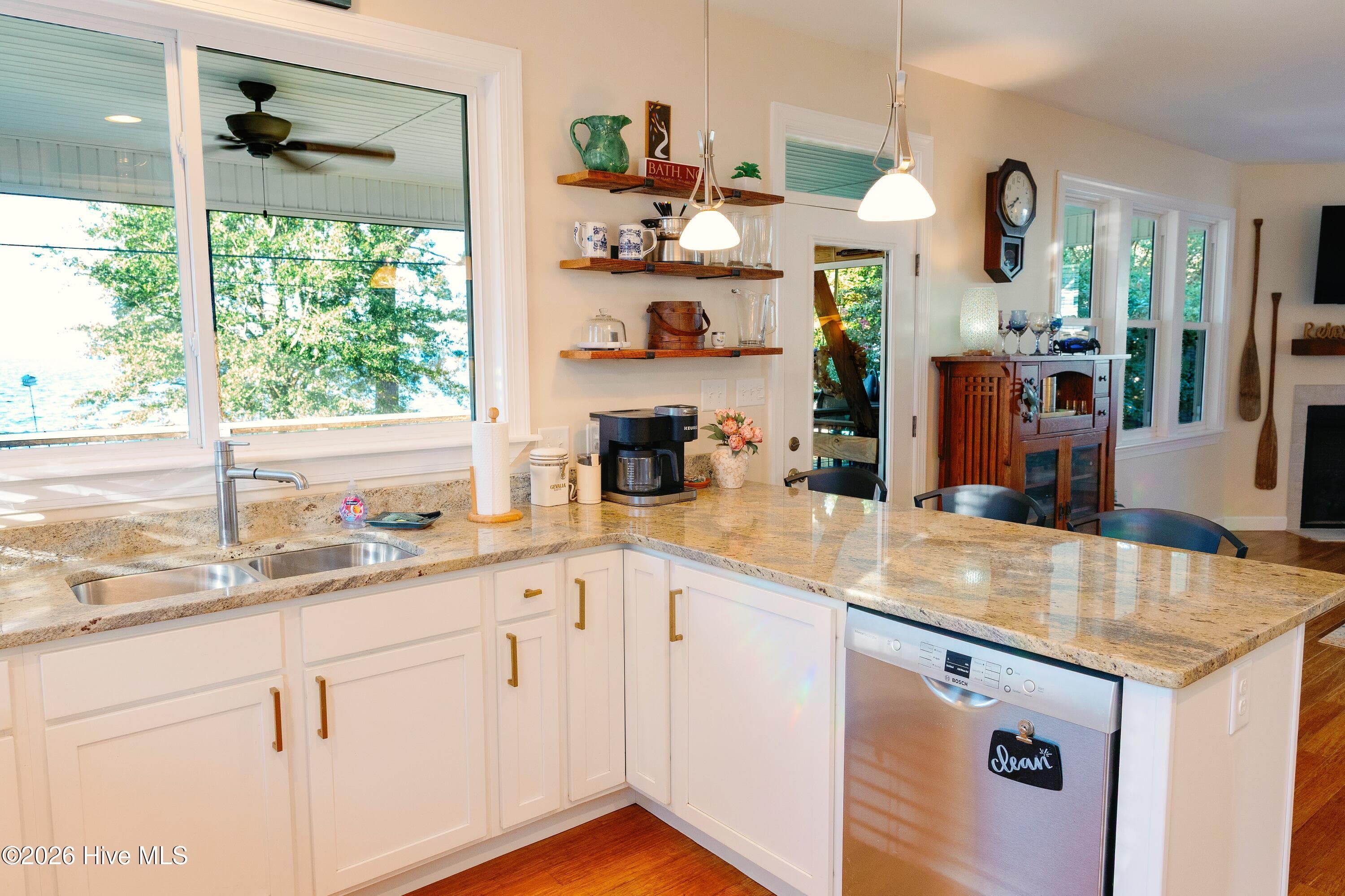 998 Bayview Road, Bath, NC 27808