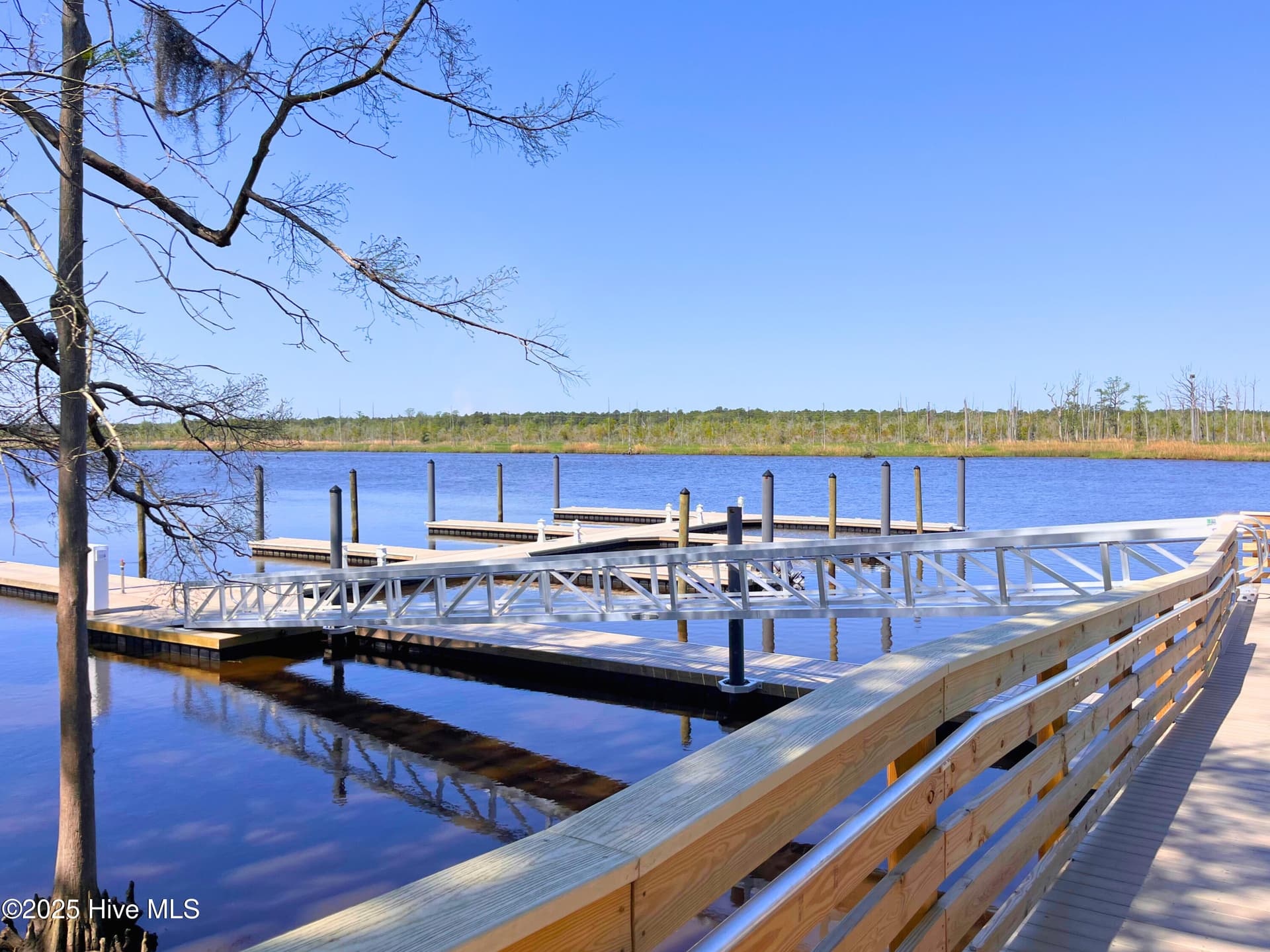 Riverfont Marina with Boat slips available for purchase. - 2760 Alvernia Drive, Castle Hayne, NC 28429