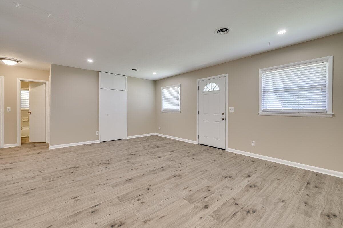 Single Family Residence at 2085 Hillsinger Road, Augusta, GA 30904, photo 4 of 42